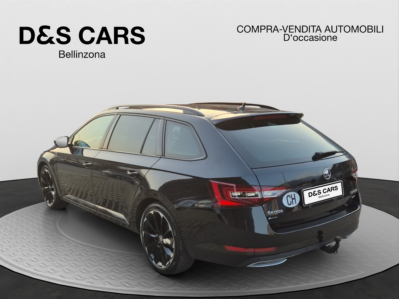 SKODA Superb Combi 2.0 TDi SportLine+ 4x4 DSG-image-3