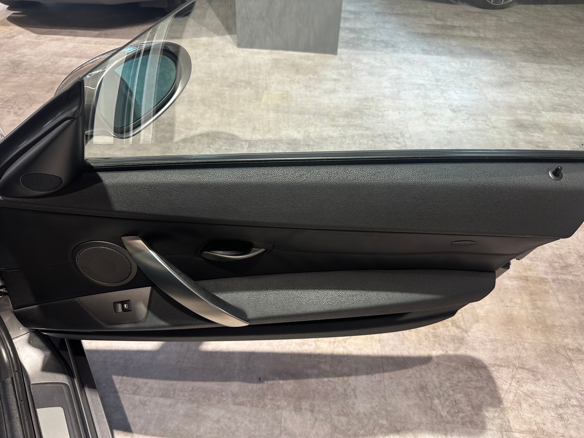 BMW Z4 3.0i Roadster/Frisch ab MFK und grossem Service/Einzigartiger Klassiker mit wenig km!-image-18