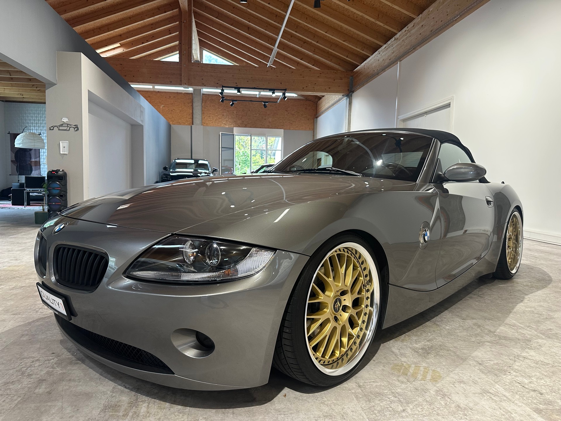 BMW Z4 3.0i Roadster/Frisch ab MFK und grossem Service/Einzigartiger Klassiker mit wenig km!-image-1