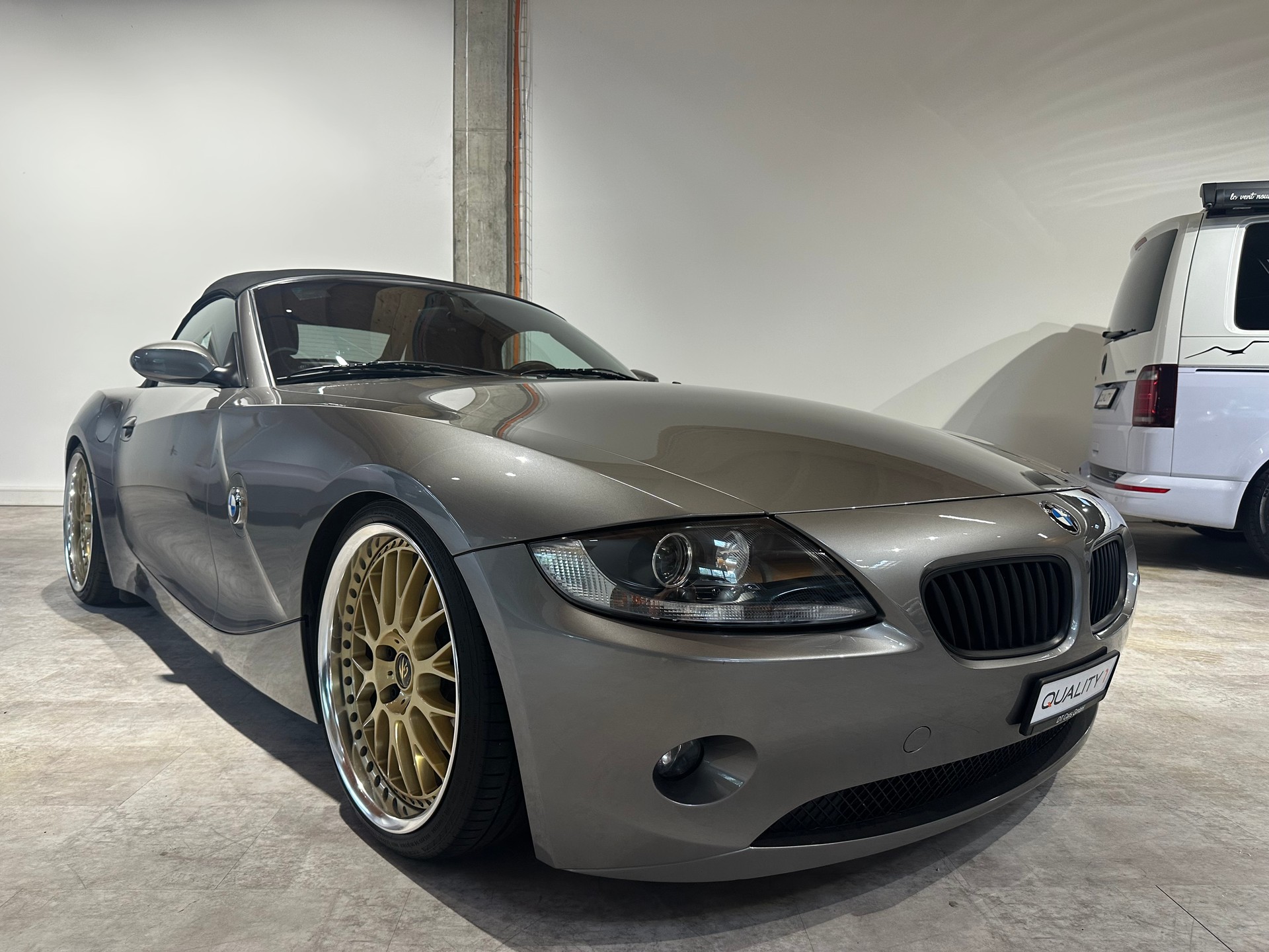 BMW Z4 3.0i Roadster/Frisch ab MFK und grossem Service/Einzigartiger Klassiker mit wenig km!-image-10