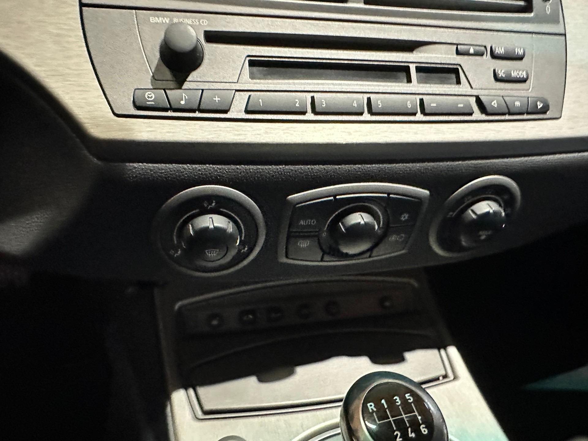 BMW Z4 3.0i Roadster/Frisch ab MFK und grossem Service/Einzigartiger Klassiker mit wenig km!-image-15