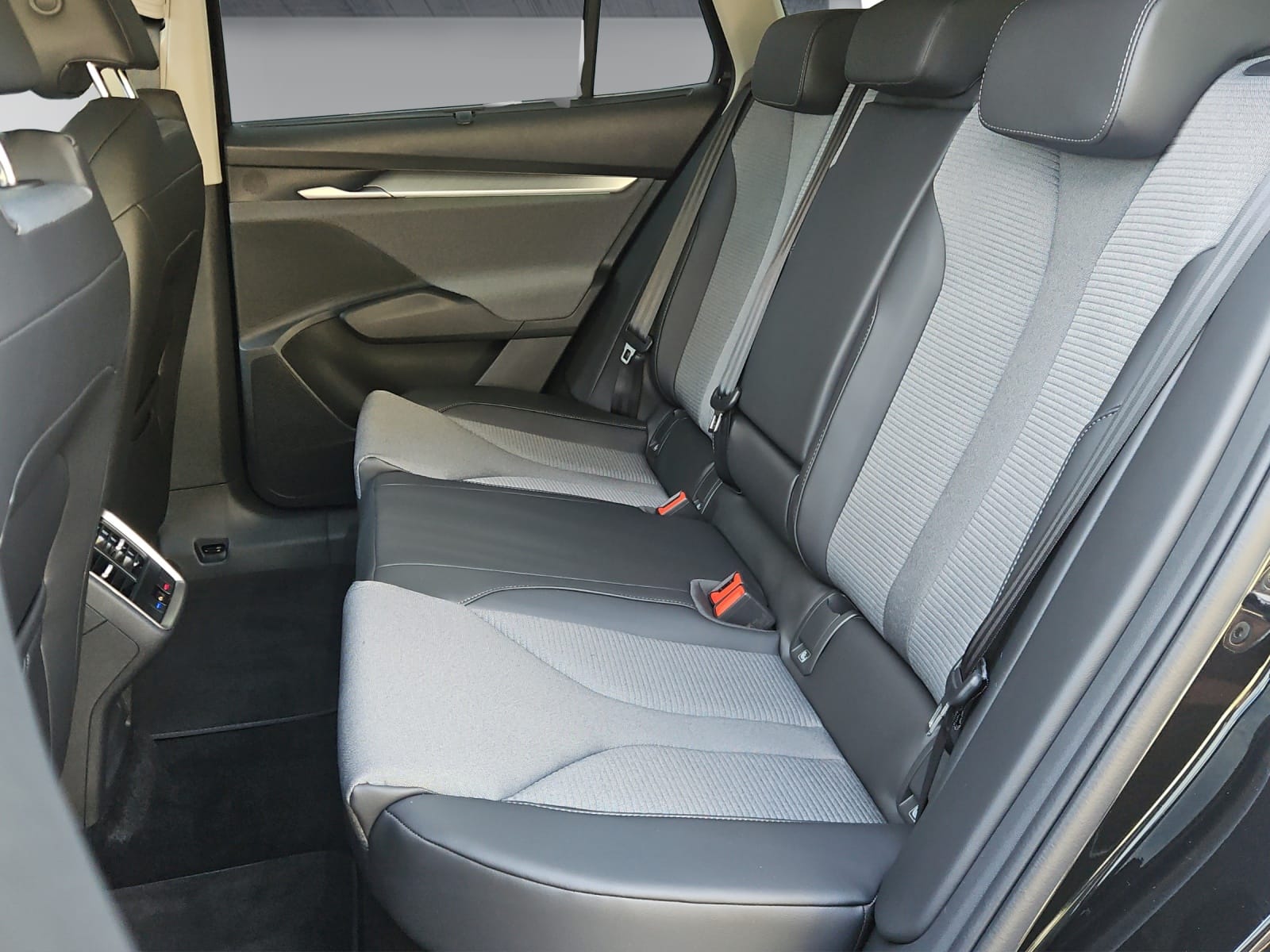 SKODA Skoda Enyaq Dynamic 85x-image-11