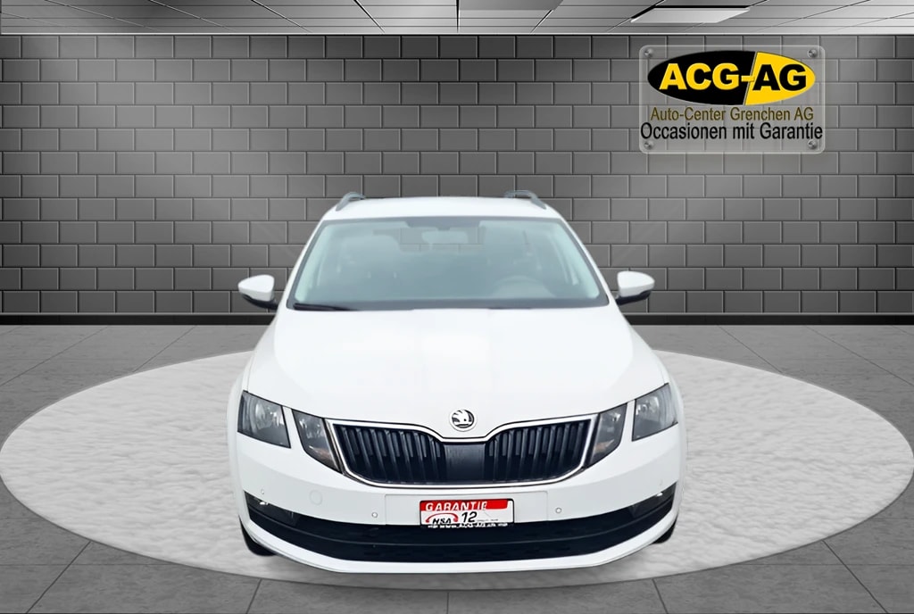 SKODA Octavia Combi 1.6 TDI Ambition DSG ** Gr-Navi ** Abstandsregelsysteme ** Anh-Kupplung ** Frisch Ab MFK & Service **-image-1