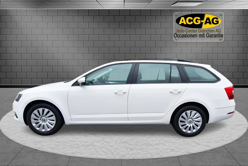 SKODA Octavia Combi 1.6 TDI Ambition DSG ** Gr-Navi ** Abstandsregelsysteme ** Anh-Kupplung ** Frisch Ab MFK & Service **-image-3