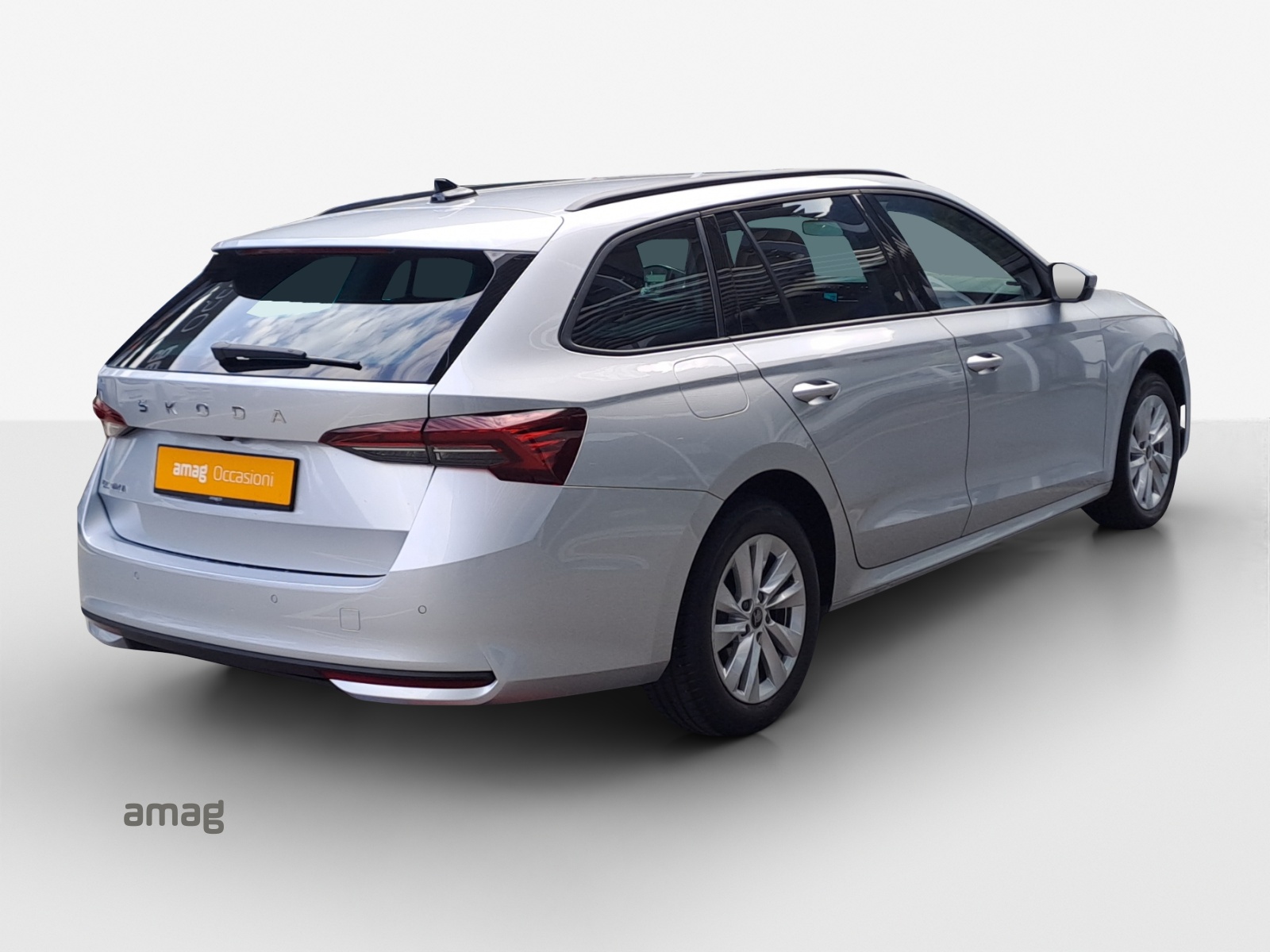 SKODA Octavia Combi 2.0 TDI DSG Selection-image-4
