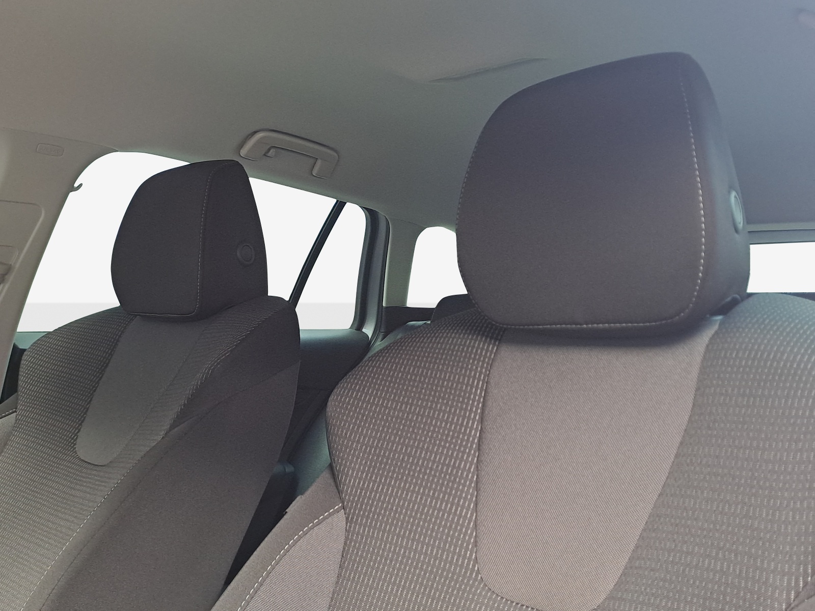 SKODA Octavia Combi 2.0 TDI DSG Selection-image-14