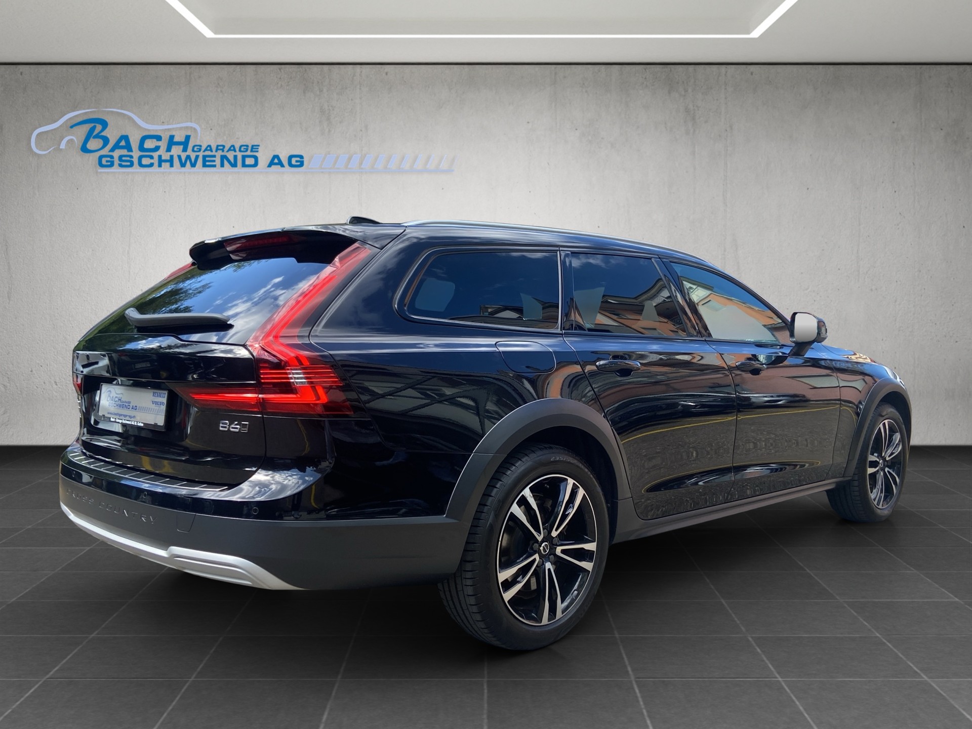 VOLVO V90 Cross Country B6 Benzin Mild Hybrid AWD Geartronic-showroom-element-3