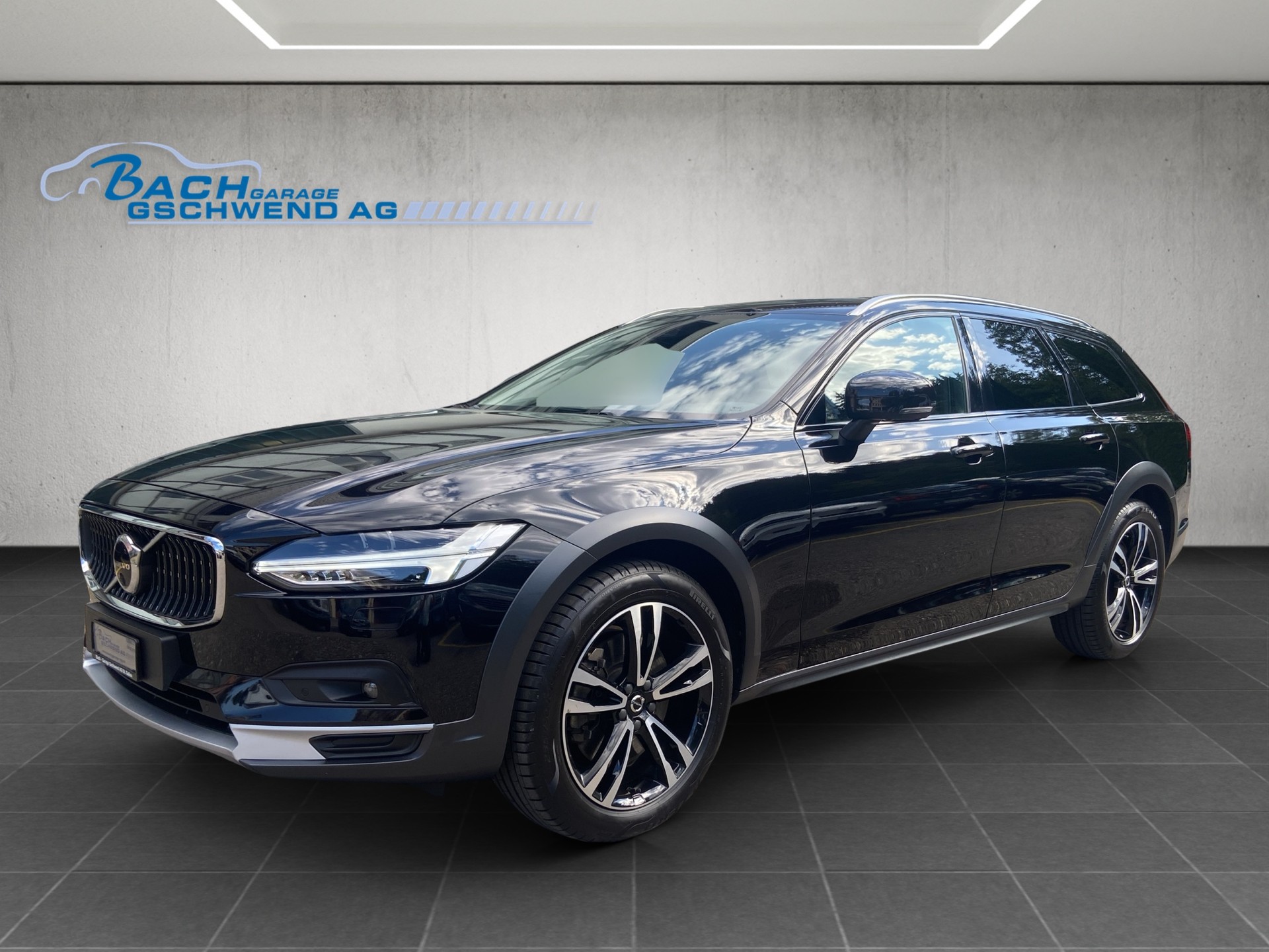 VOLVO V90 Cross Country B6 Benzin Mild Hybrid AWD Geartronic