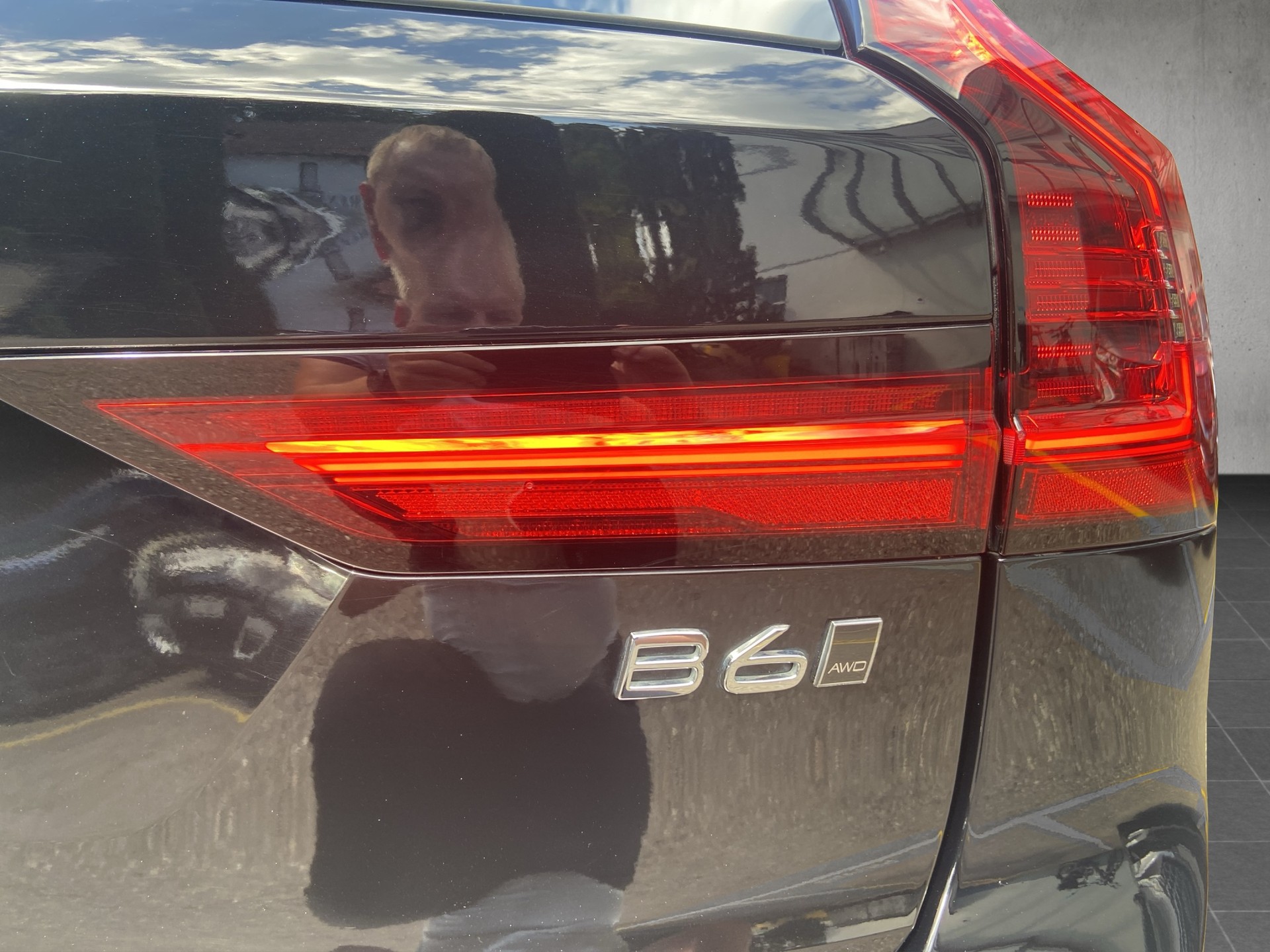VOLVO V90 Cross Country B6 Benzin Mild Hybrid AWD Geartronic-image-6