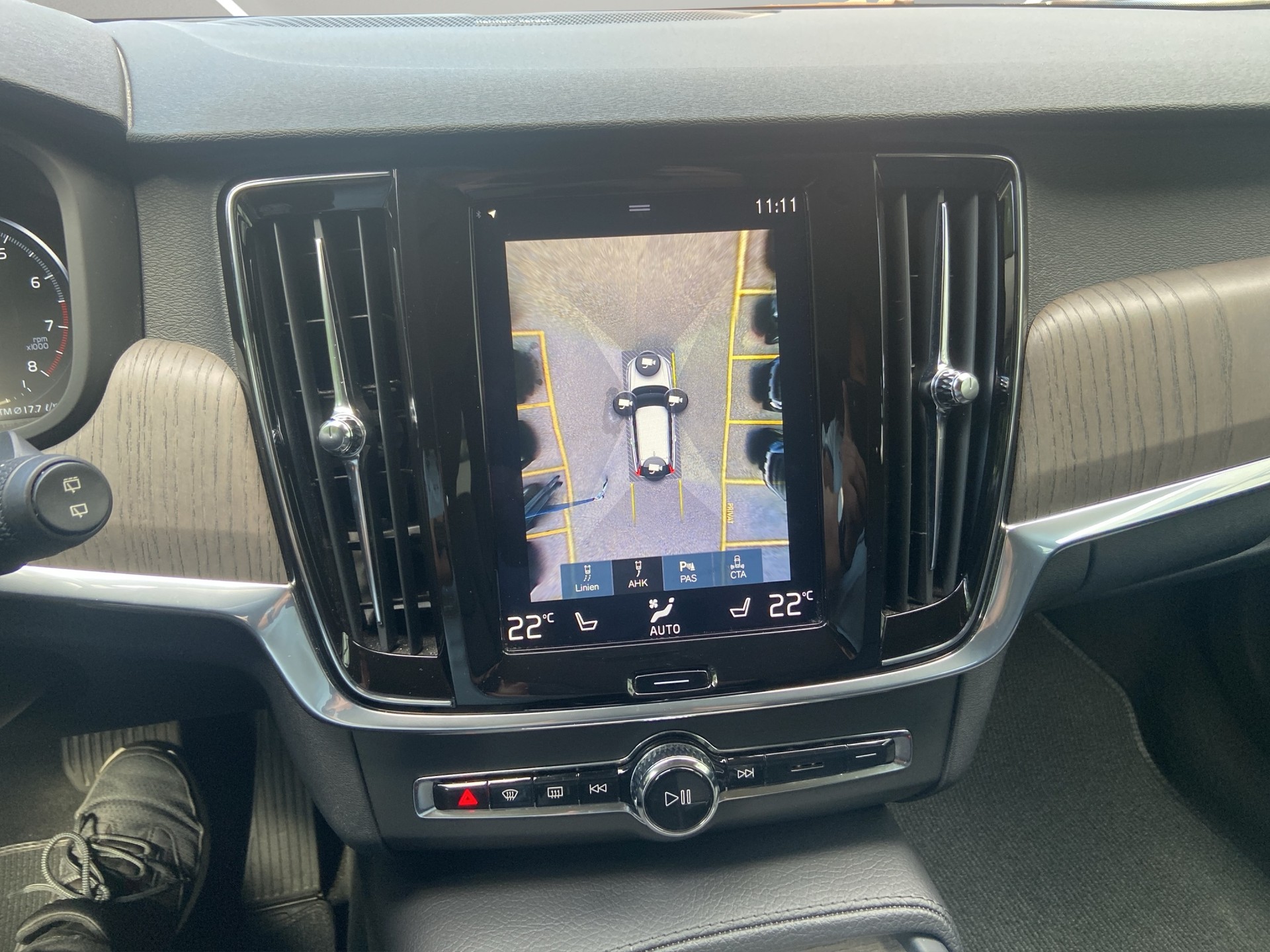 VOLVO V90 Cross Country B6 Benzin Mild Hybrid AWD Geartronic-image-11