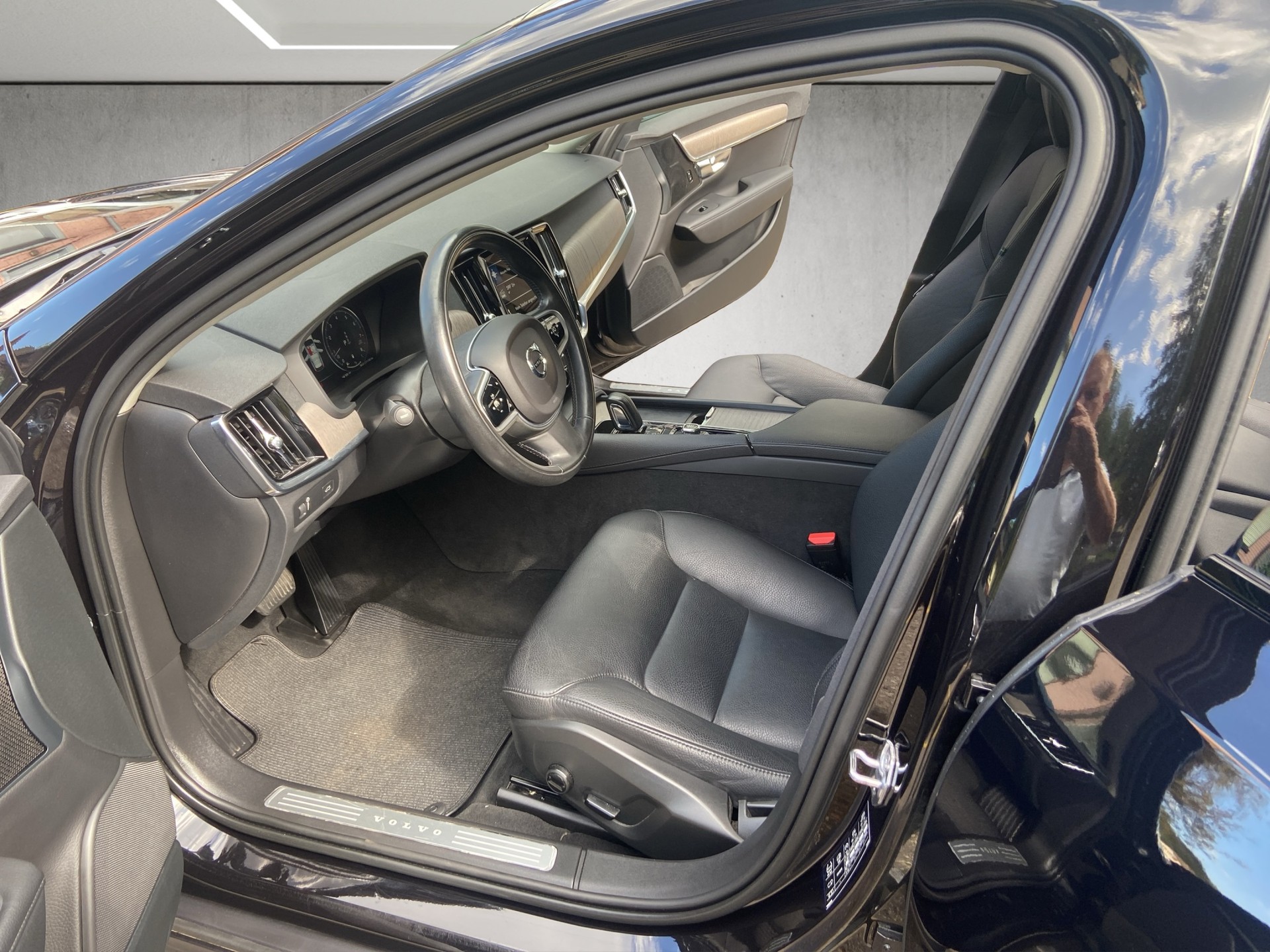 VOLVO V90 Cross Country B6 Benzin Mild Hybrid AWD Geartronic-image-7