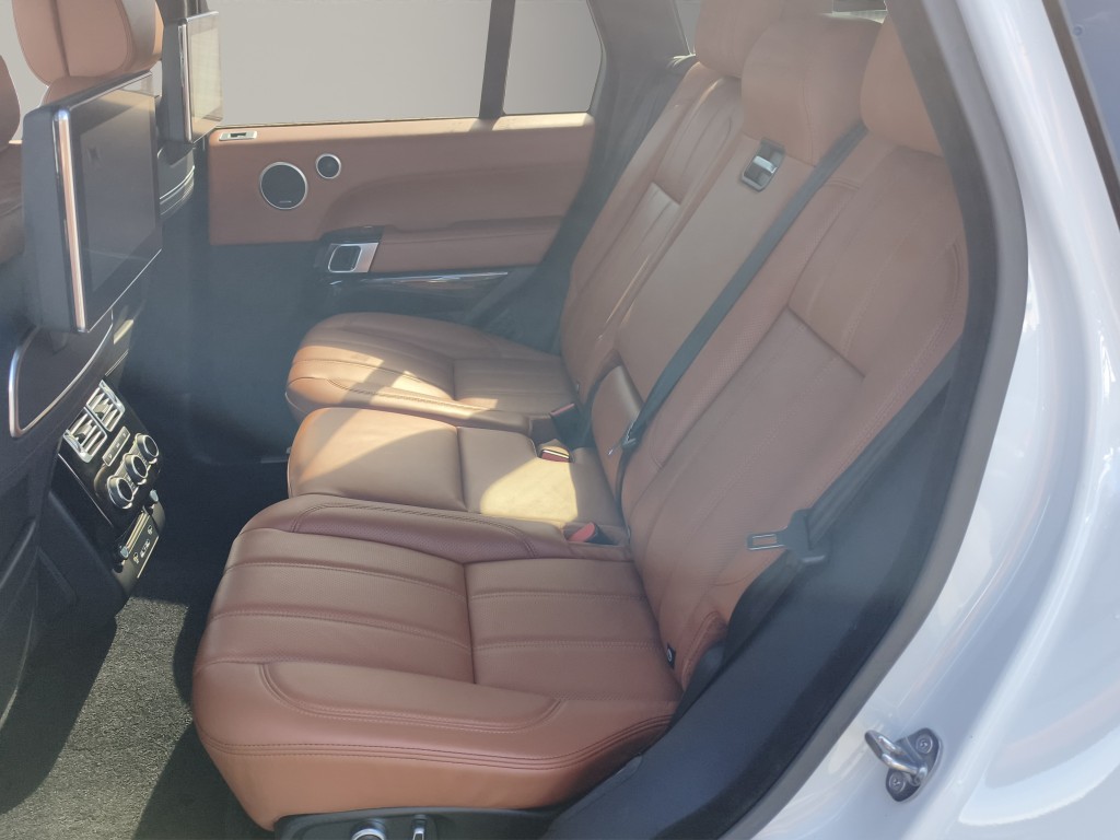 LAND ROVER Range Rover 4.4 SDV8 Autobiography-image-3