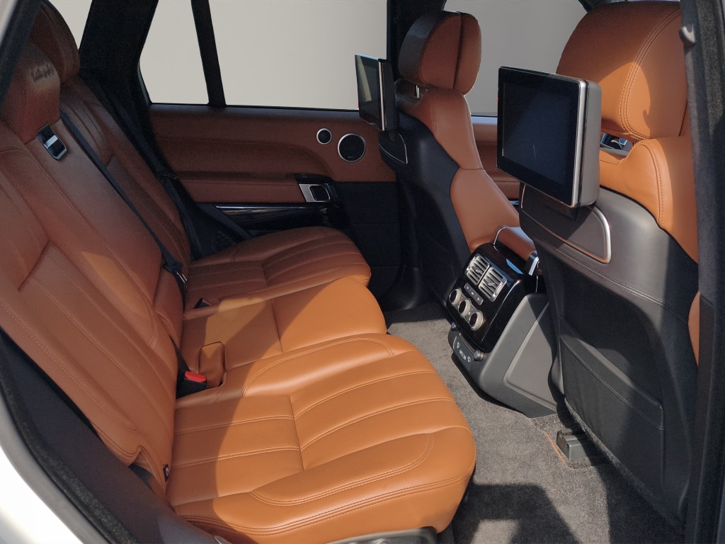 LAND ROVER Range Rover 4.4 SDV8 Autobiography-image-15