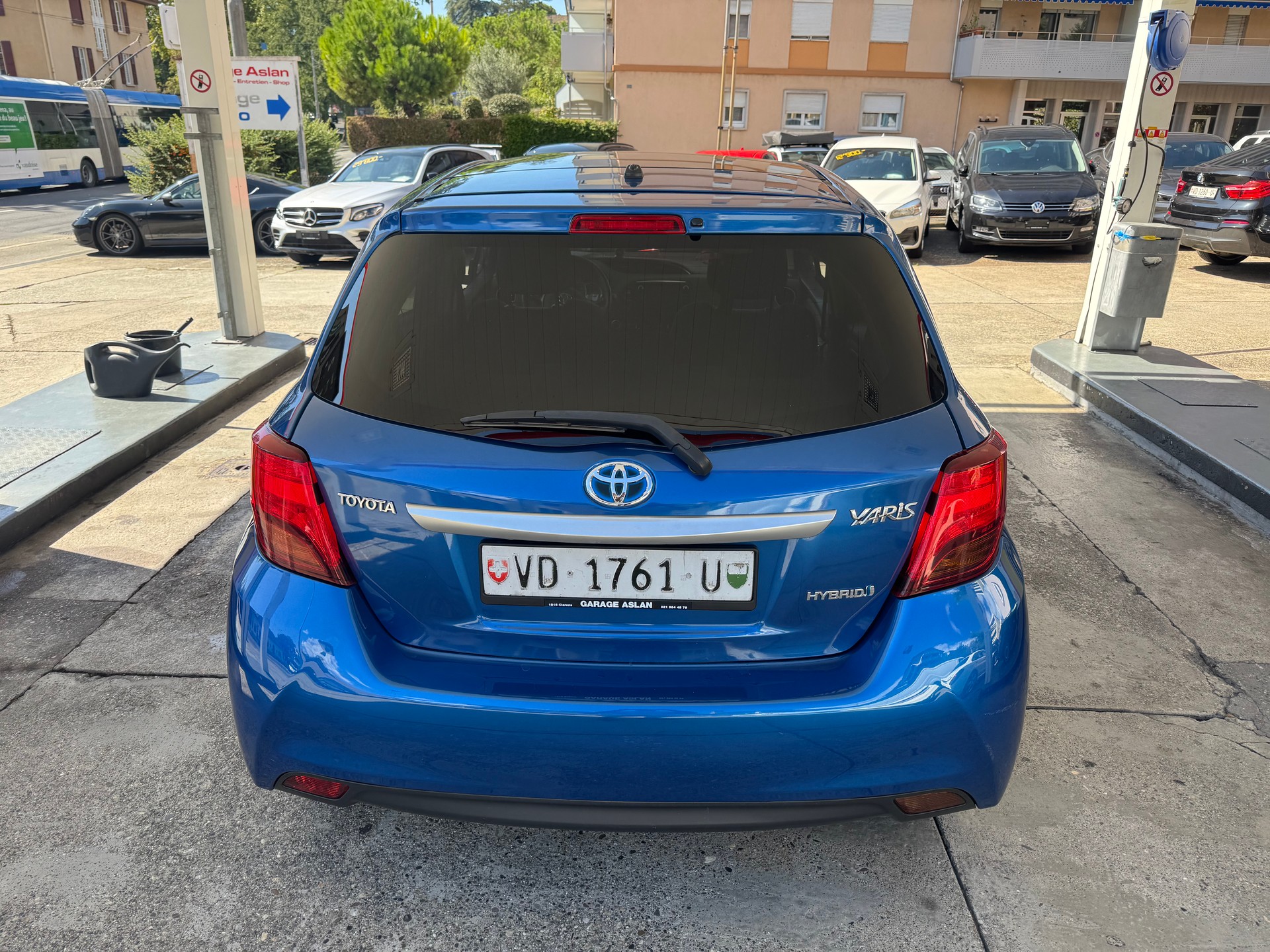 TOYOTA YARIS-image-2