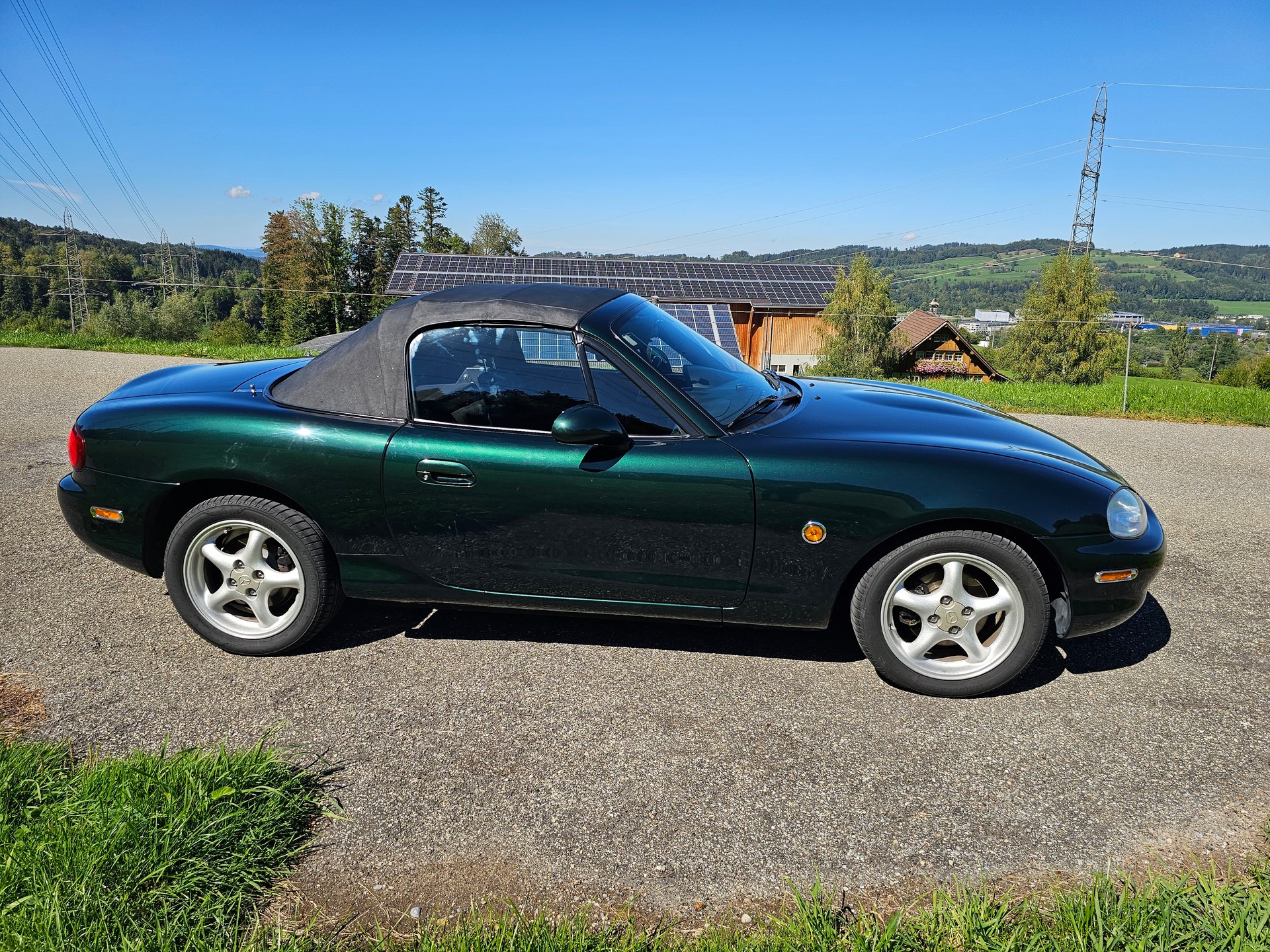 MAZDA 1.8i-16V Youngster-image-1