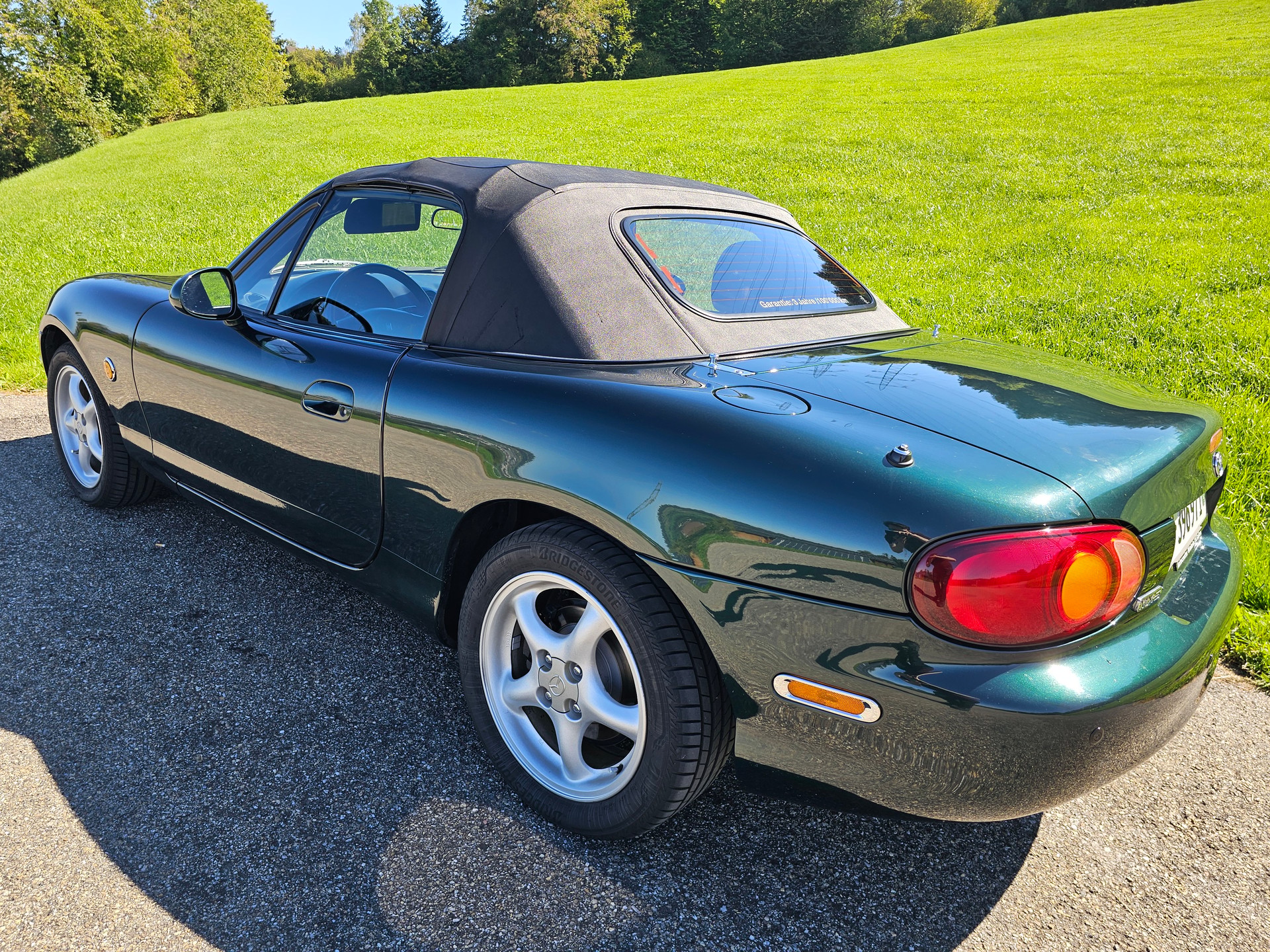 MAZDA 1.8i-16V Youngster-image-2