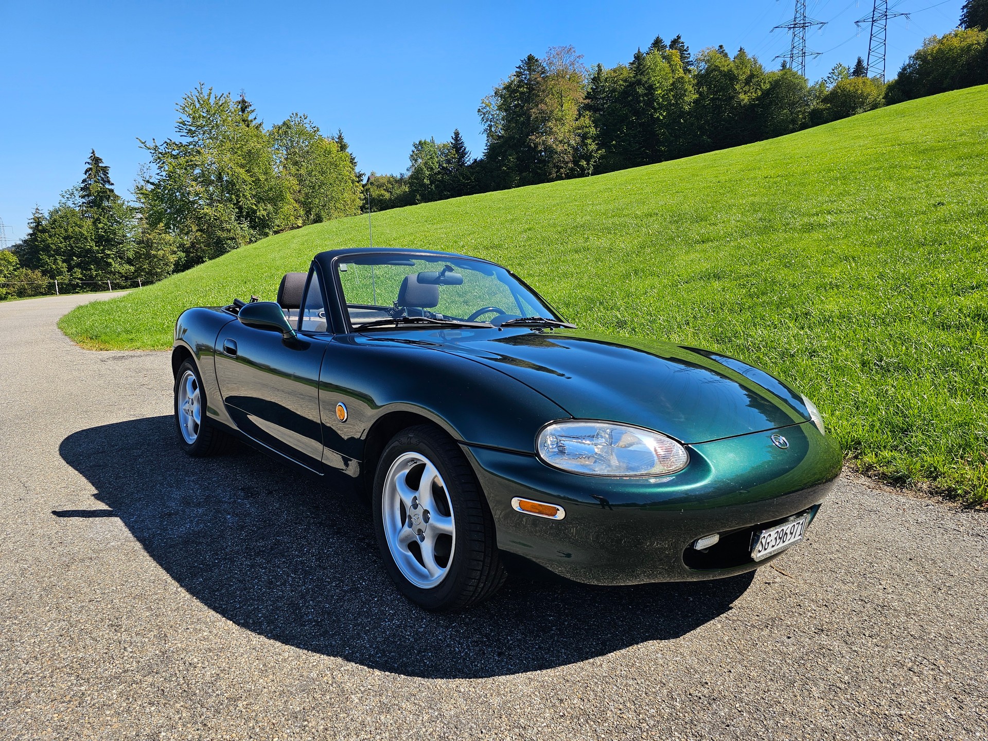 MAZDA 1.8i-16V Youngster-image-0