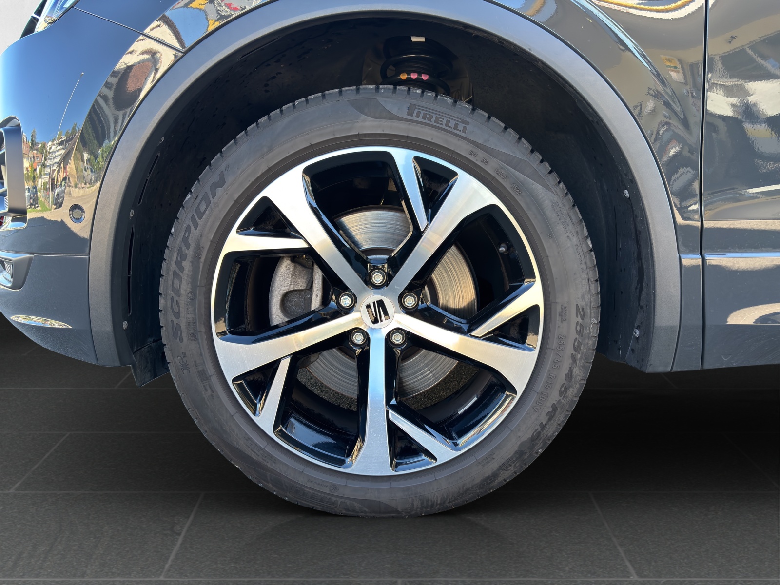 SEAT Tarraco 2.0TSI 4Drive DSG FR mit AHK, Standheizung, Panorama-Ausstell-/Schiebedach & Winterräder-image-7
