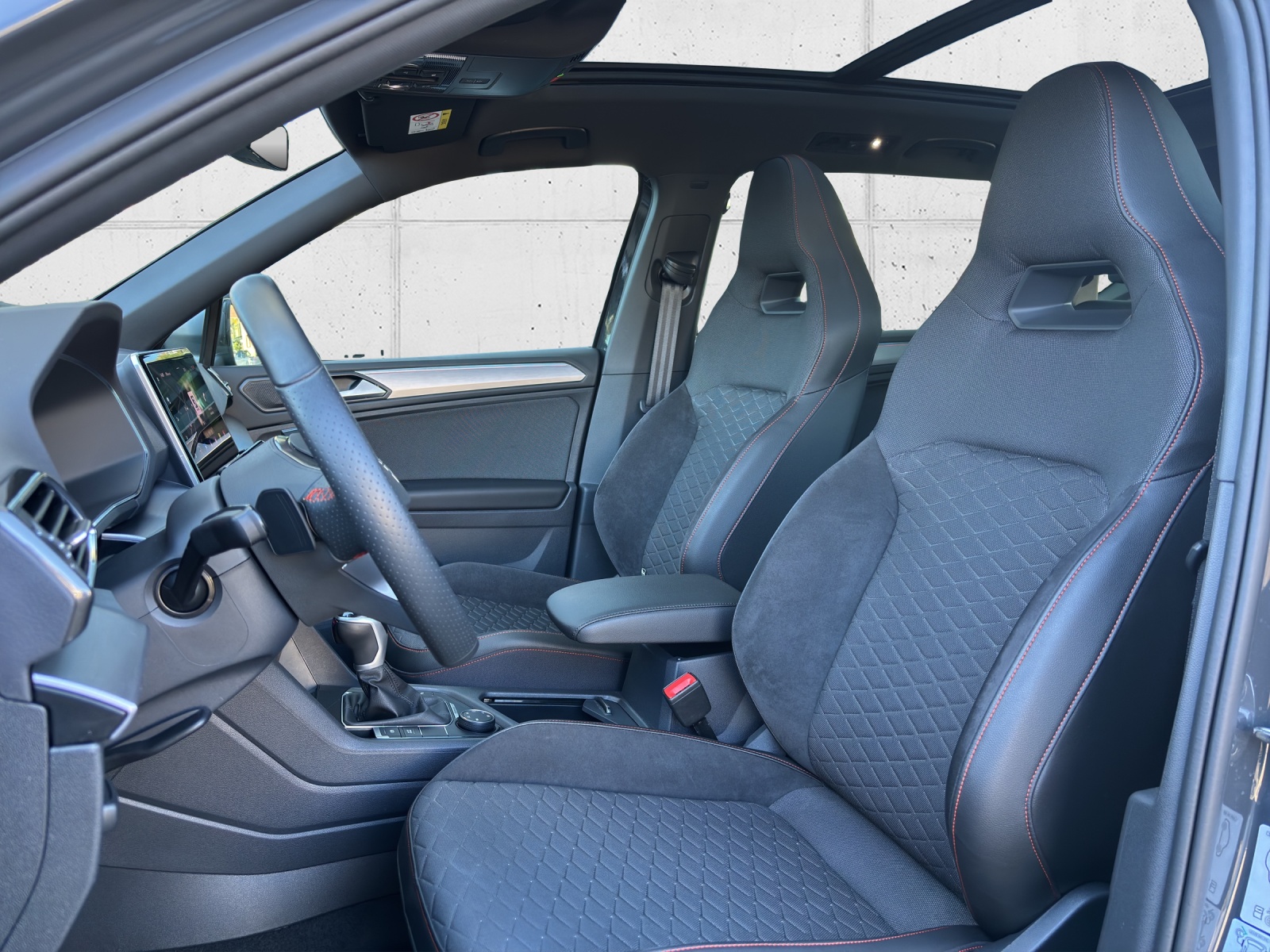 SEAT Tarraco 2.0TSI 4Drive DSG FR mit AHK, Standheizung, Panorama-Ausstell-/Schiebedach & Winterräder-image-28