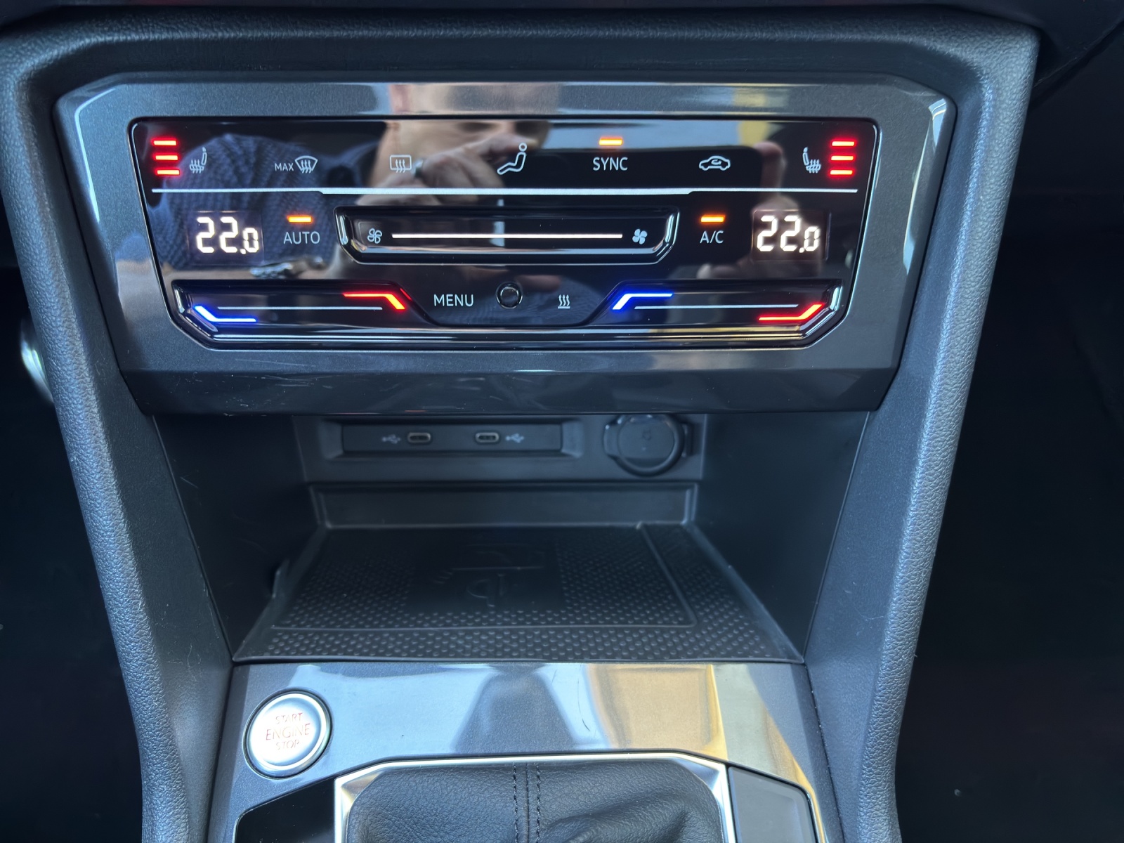 SEAT Tarraco 2.0TSI 4Drive DSG FR mit AHK, Standheizung, Panorama-Ausstell-/Schiebedach & Winterräder-image-17