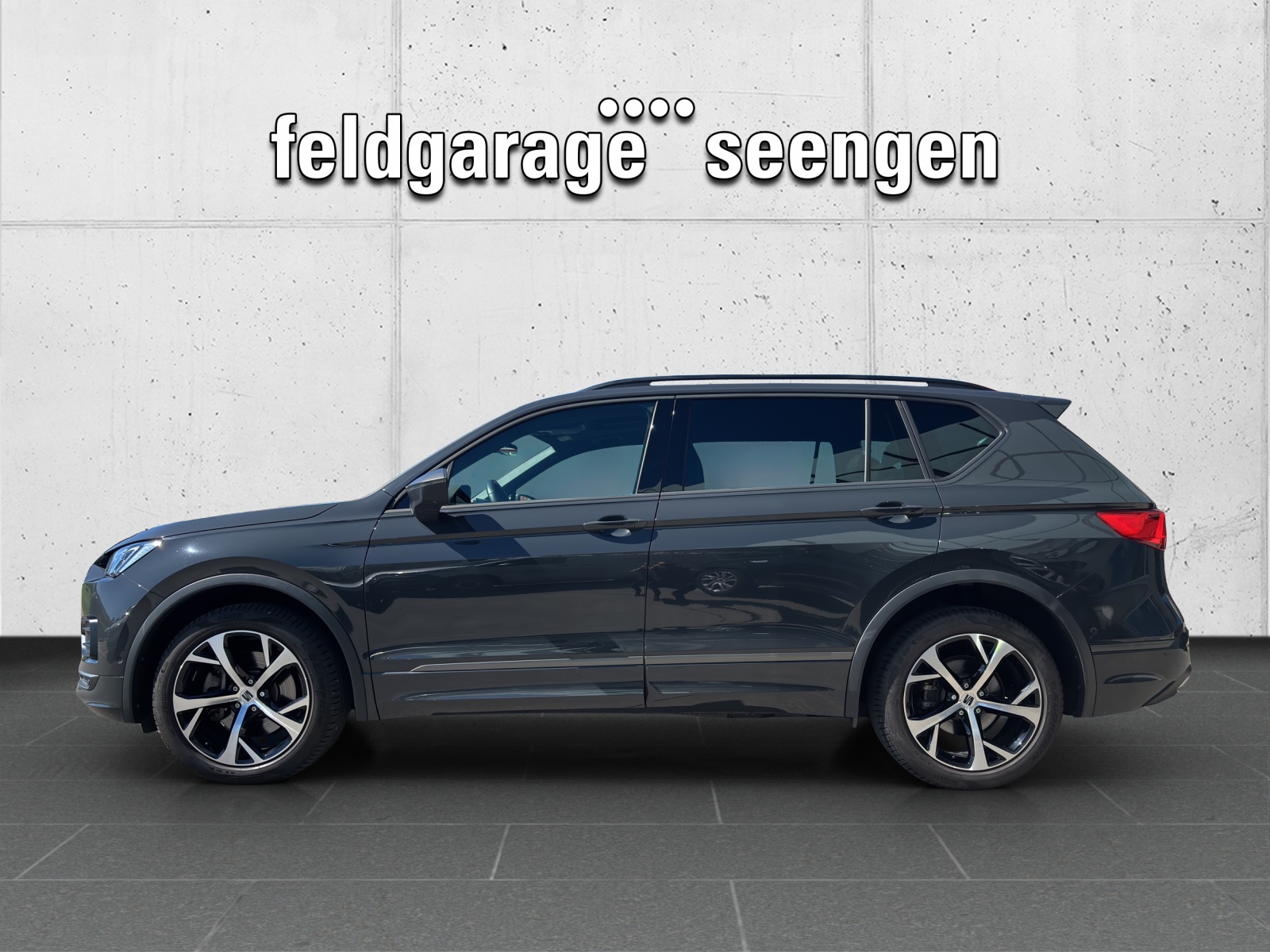 SEAT Tarraco 2.0TSI 4Drive DSG FR mit AHK, Standheizung, Panorama-Ausstell-/Schiebedach & Winterräder-image-1