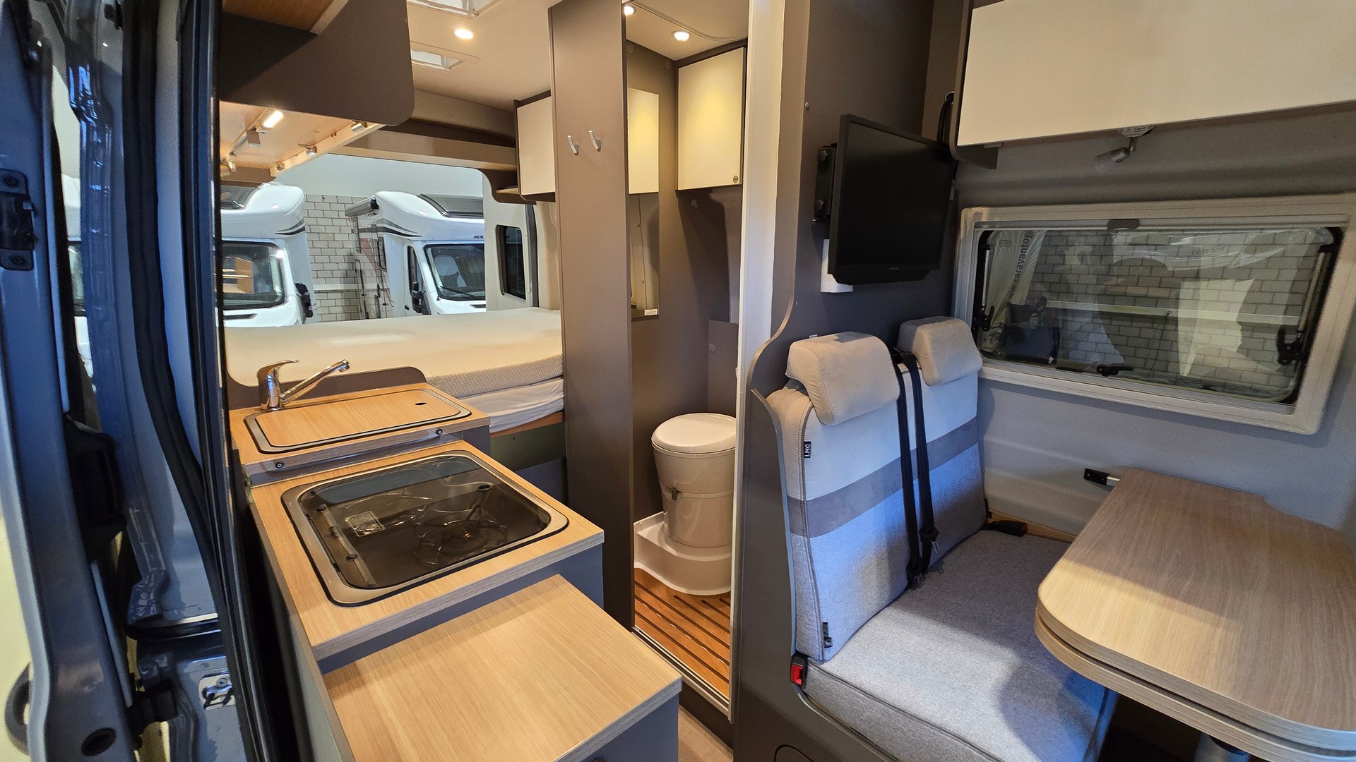 LMC Innovan C 590 "Hymer-Gruppe" / Ford Transit 2.0EcoBlue 170PS-image-11