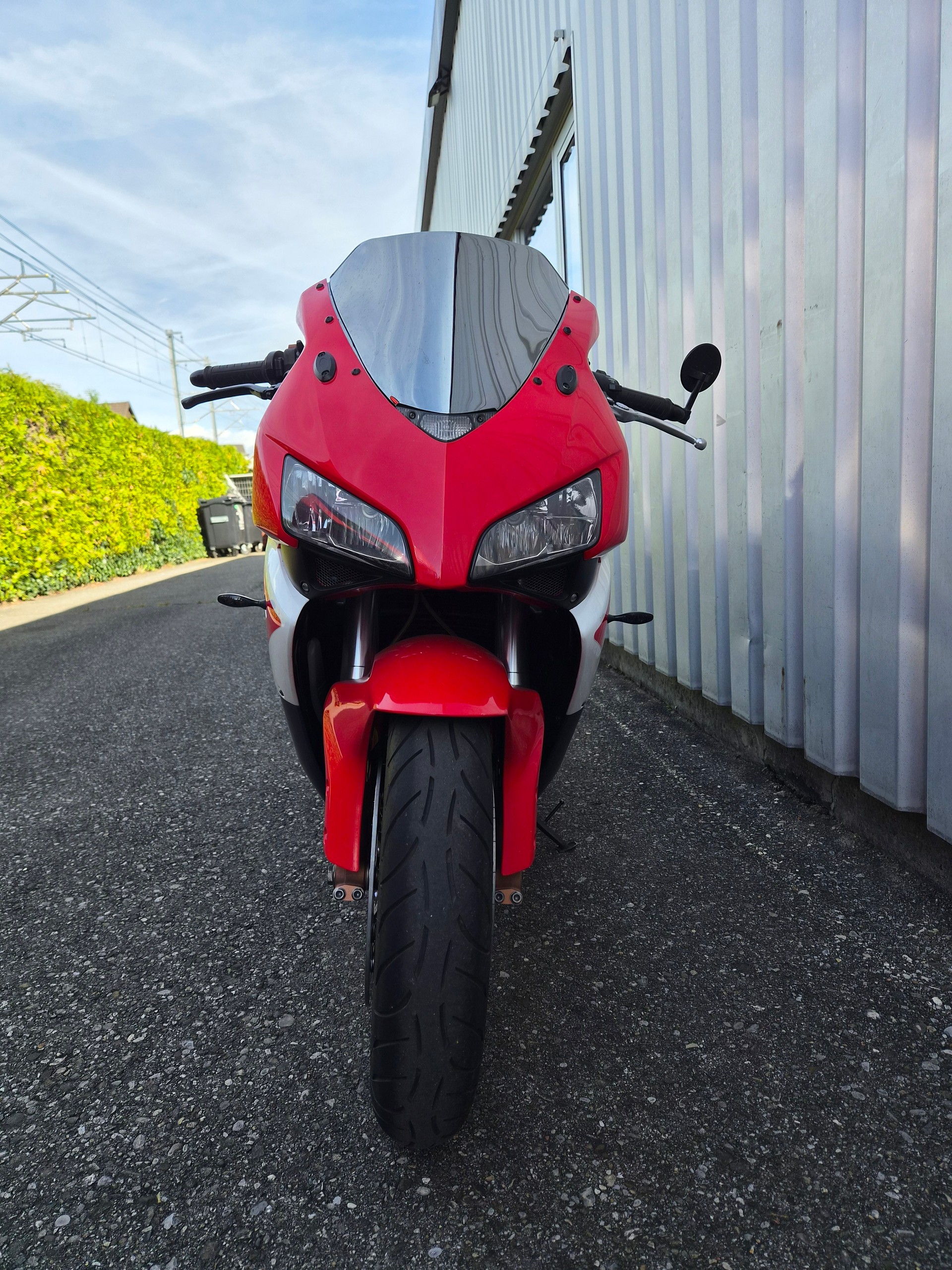HONDA CBR 1000 RR KUNDENAUFTRAG-showroom-element-2