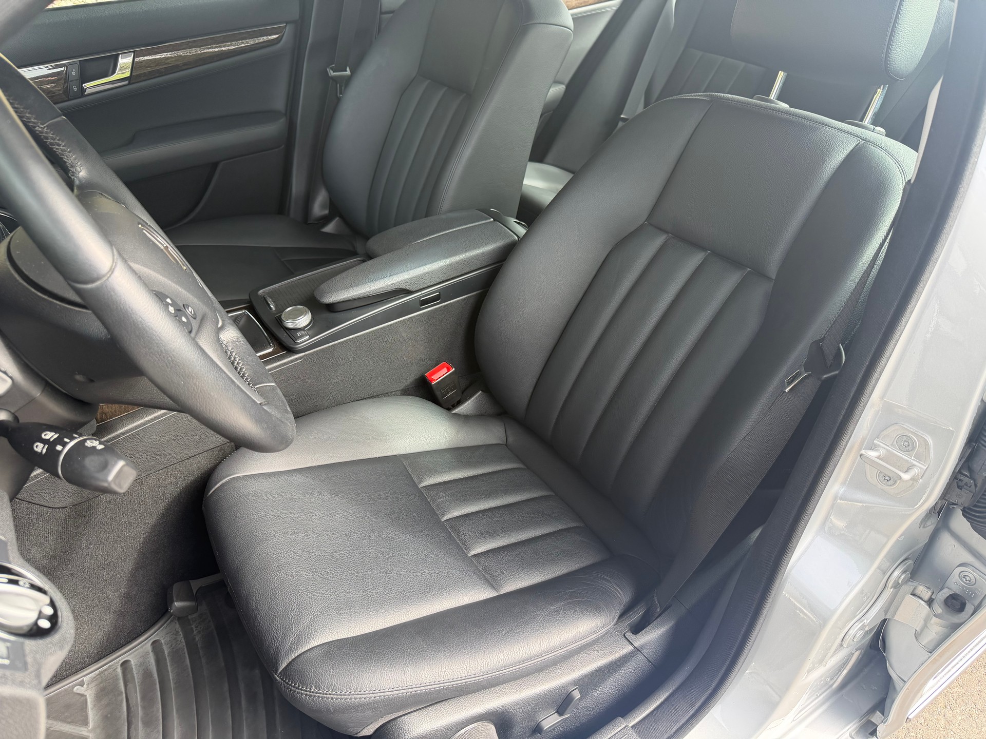 MERCEDES-BENZ C 230 Elégance-image-7