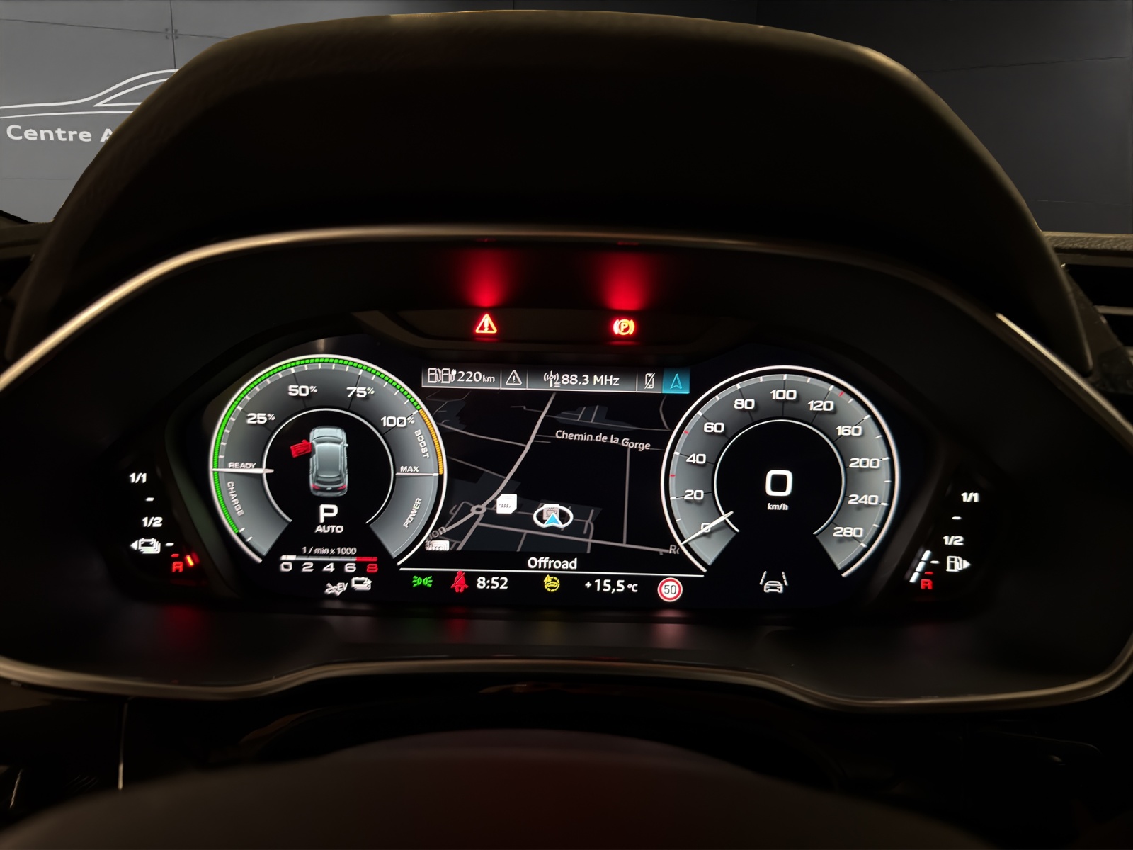 AUDI Q3 45 TFSI e S line S-tronic-image-8