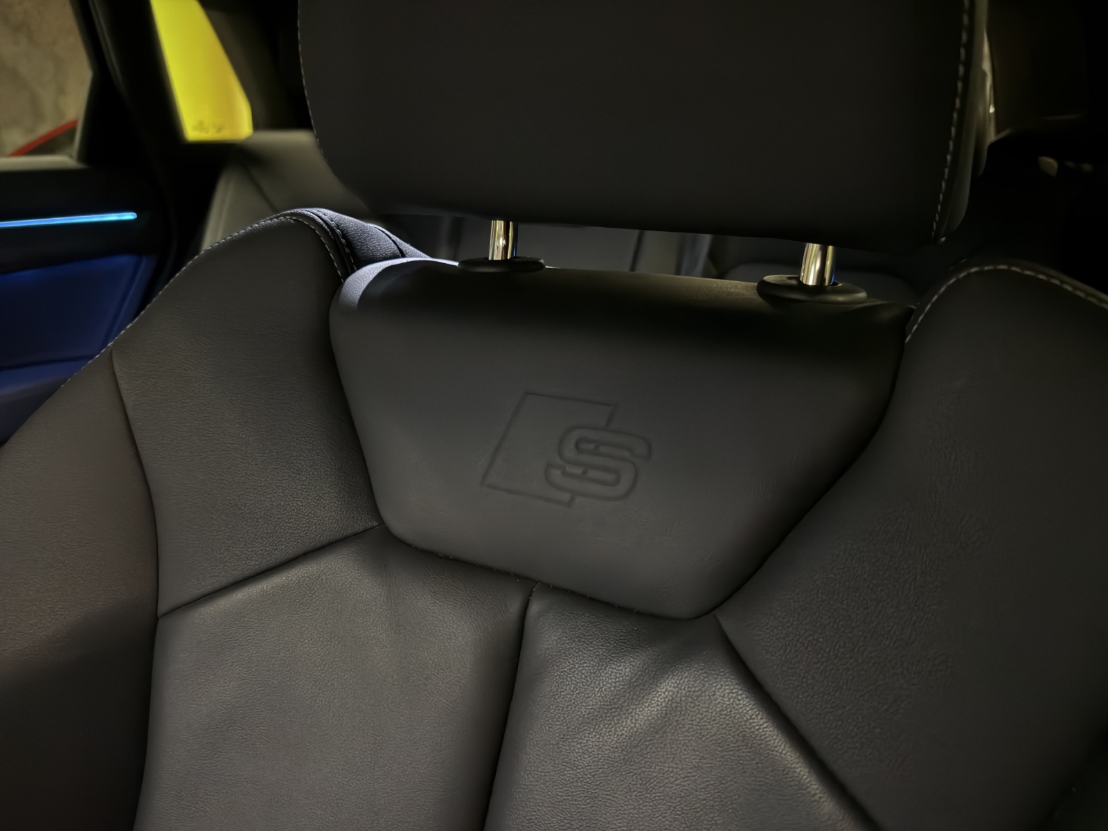 AUDI Q3 45 TFSI e S line S-tronic-image-24