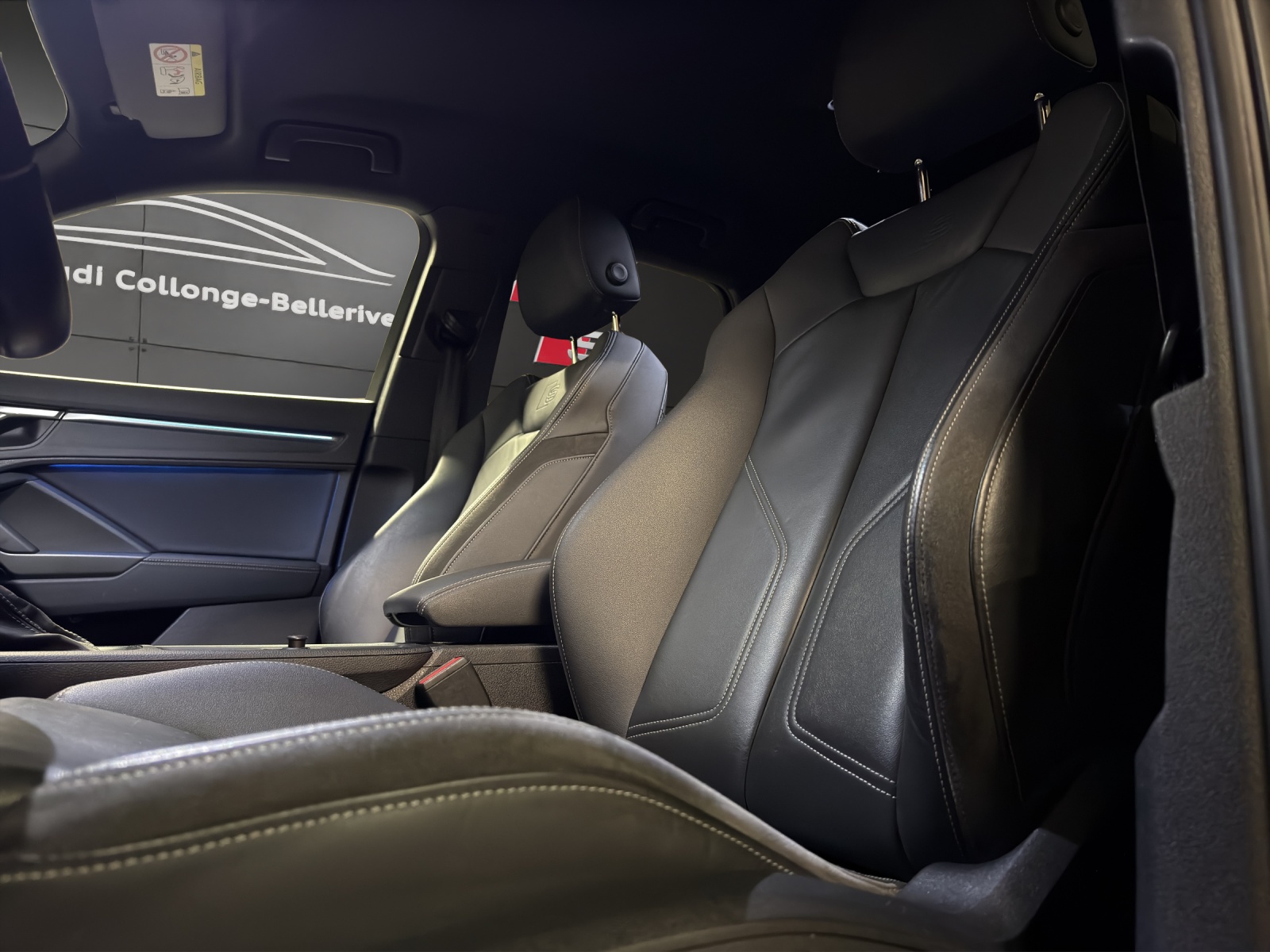 AUDI Q3 45 TFSI e S line S-tronic-image-21
