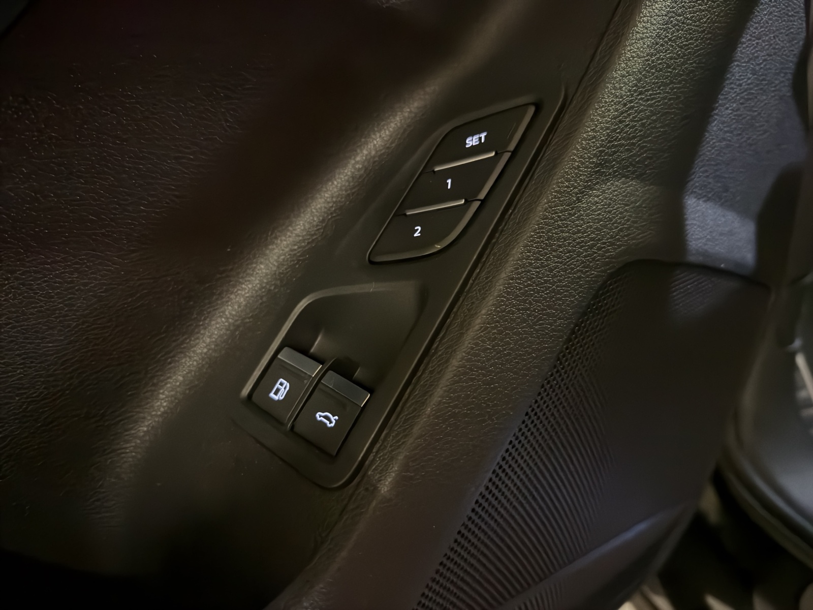 AUDI Q3 45 TFSI e S line S-tronic-image-19