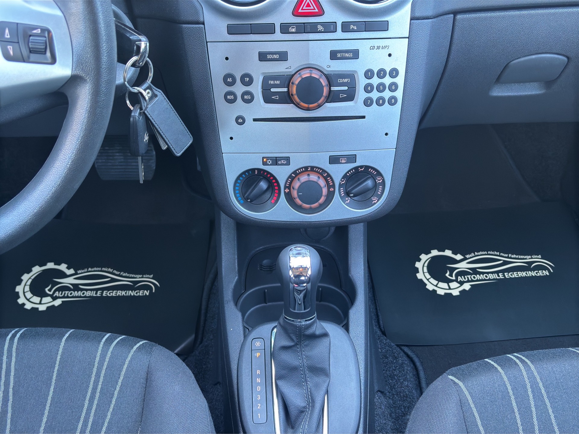 OPEL Corsa 1.4 TP Enjoy-image-14