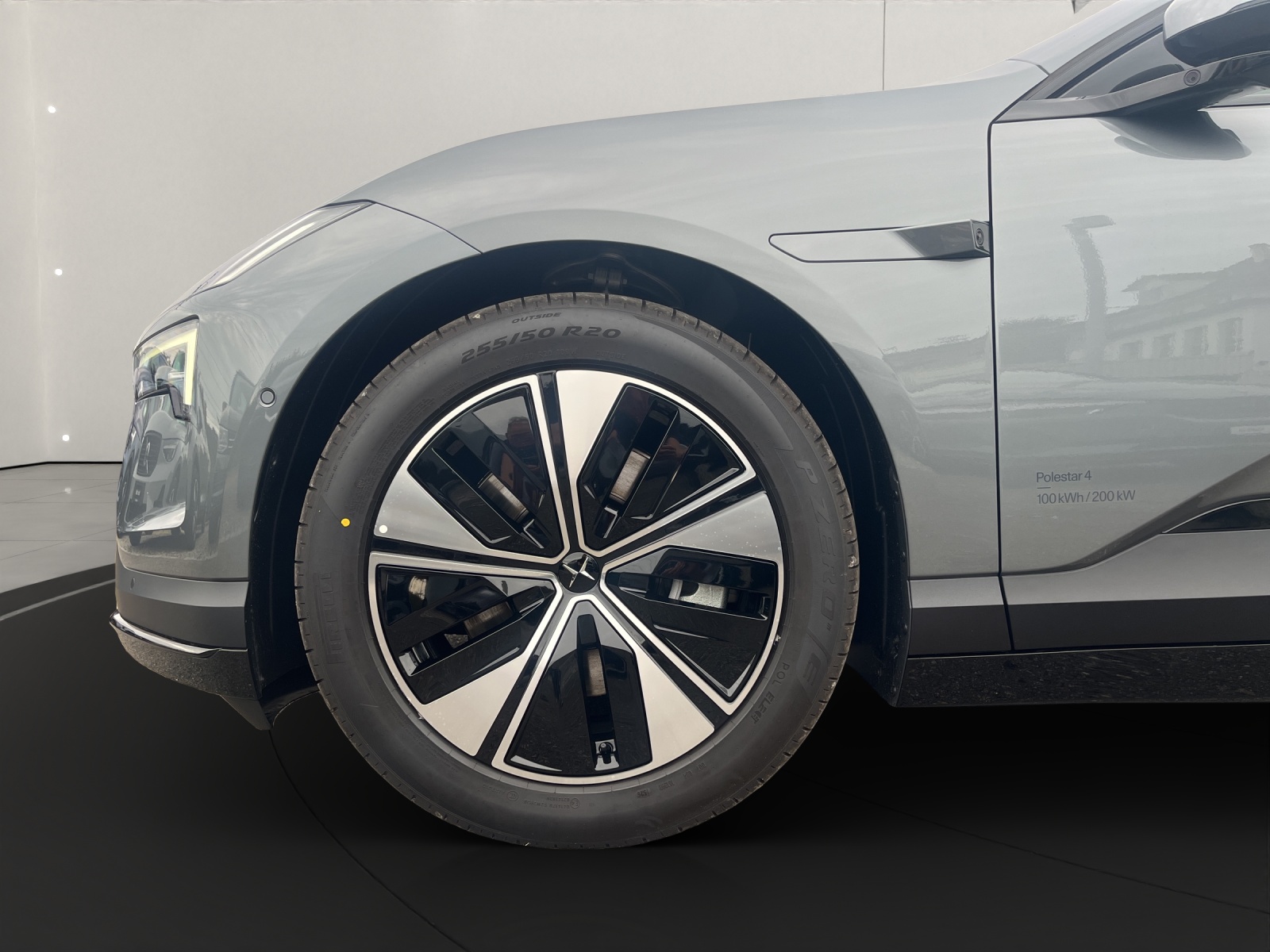 POLESTAR 4 Long Range Single Motor Prime Coupé-image-8
