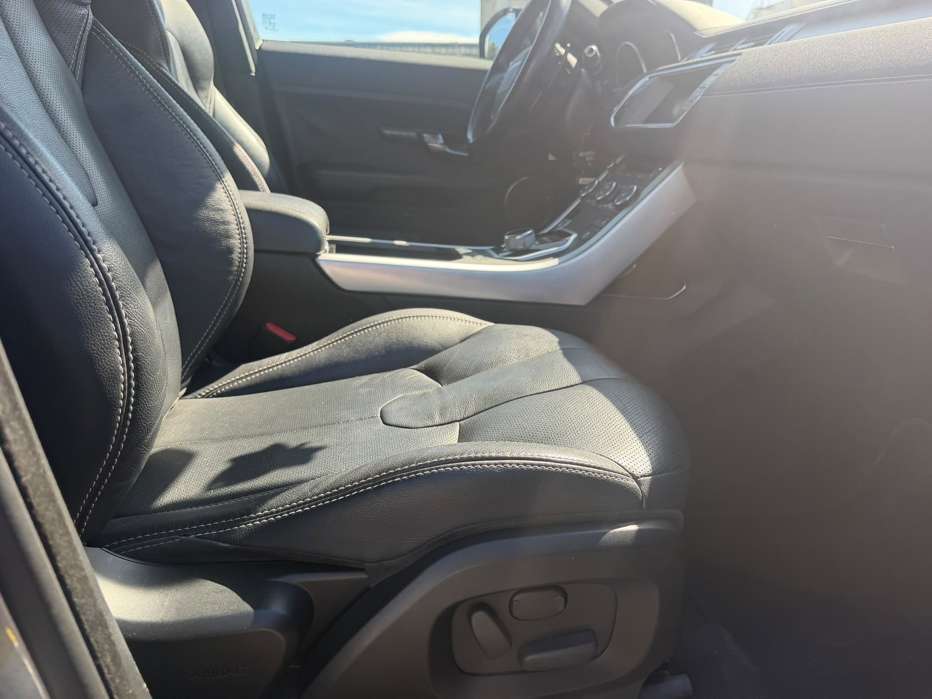 LAND ROVER Range Rover Evoque 2.0 Si4 Dynamic AT9-image-5
