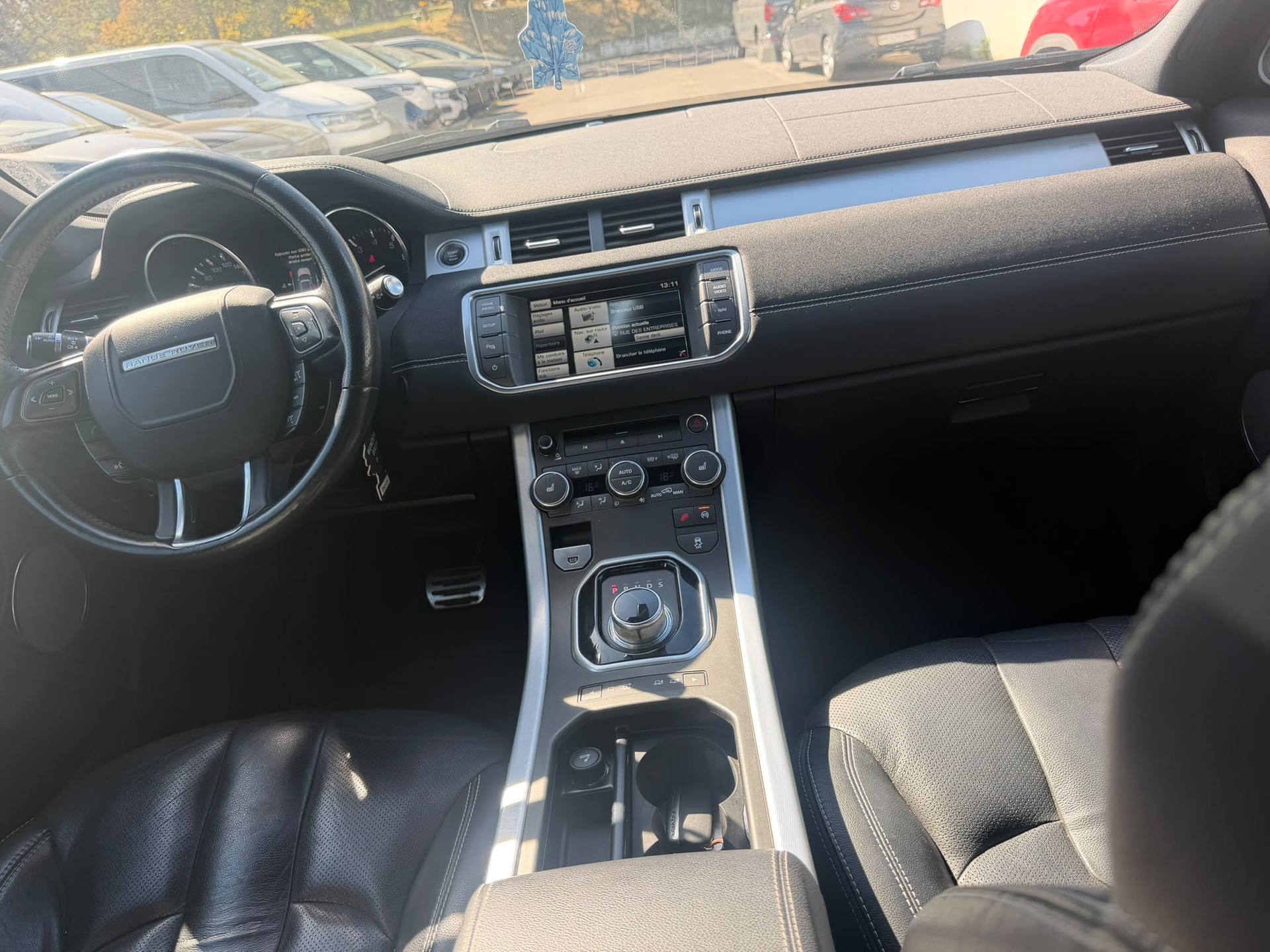 LAND ROVER Range Rover Evoque 2.0 Si4 Dynamic AT9-image-6