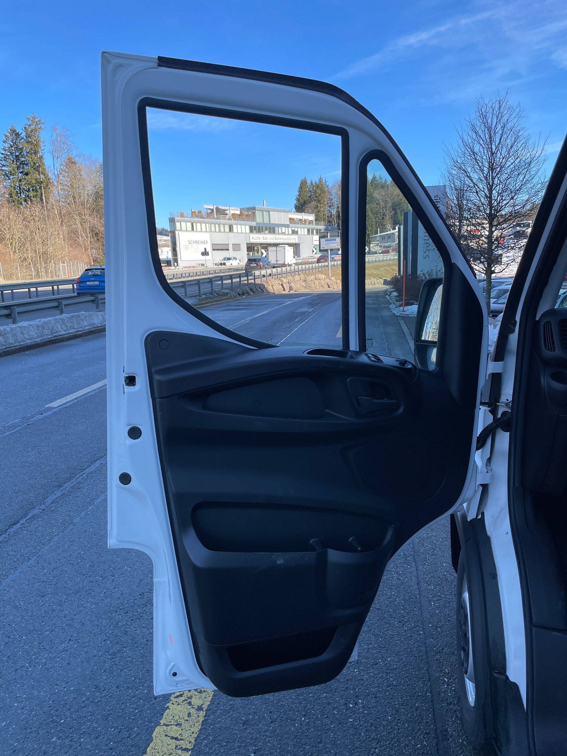 IVECO 35 S 14H A8 VKastenwagen-image-19