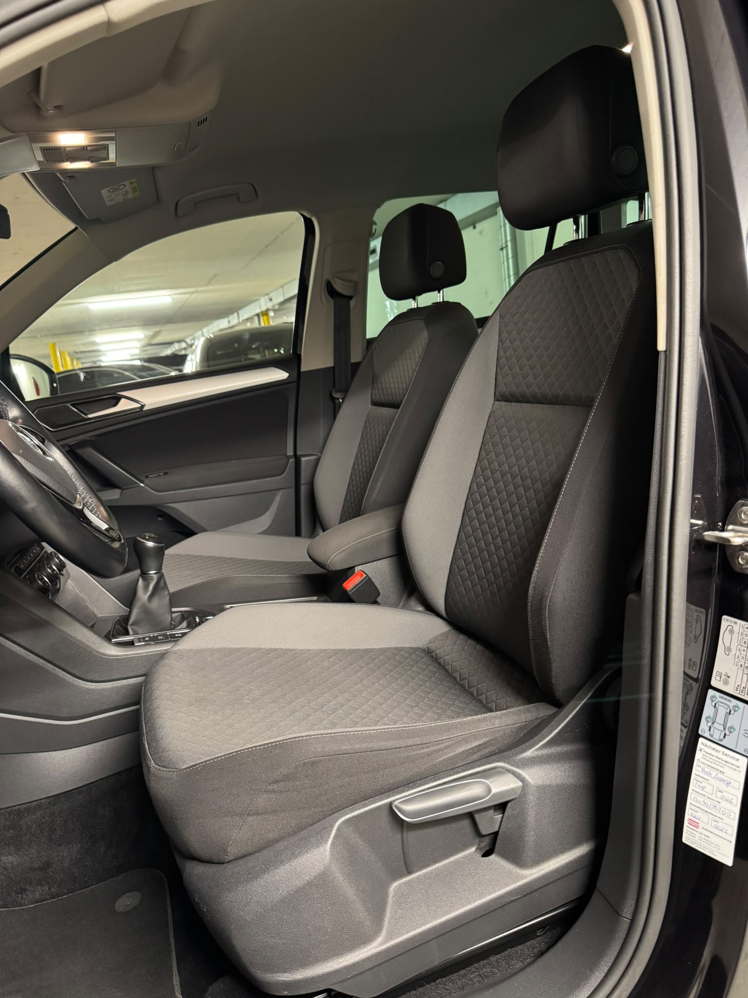 VW Tiguan 1.4TSI Comfortline 4Motion-image-10