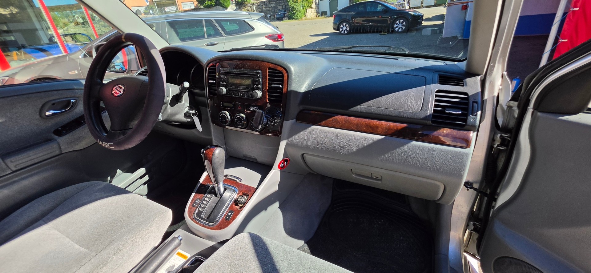 SUZUKI Grand Vitara 2.7 V6 Wagon-image-15