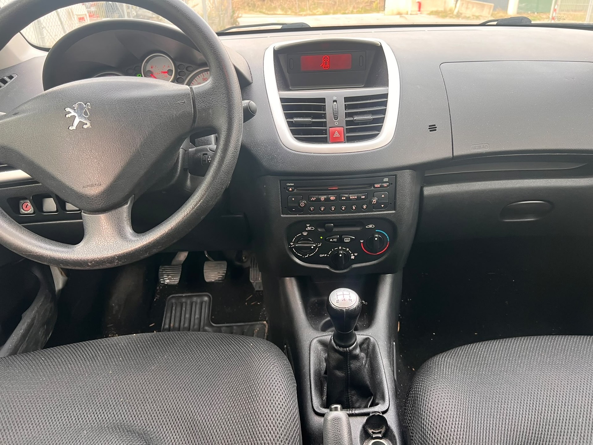 PEUGEOT 206+ 1.4 Trendy-image-4