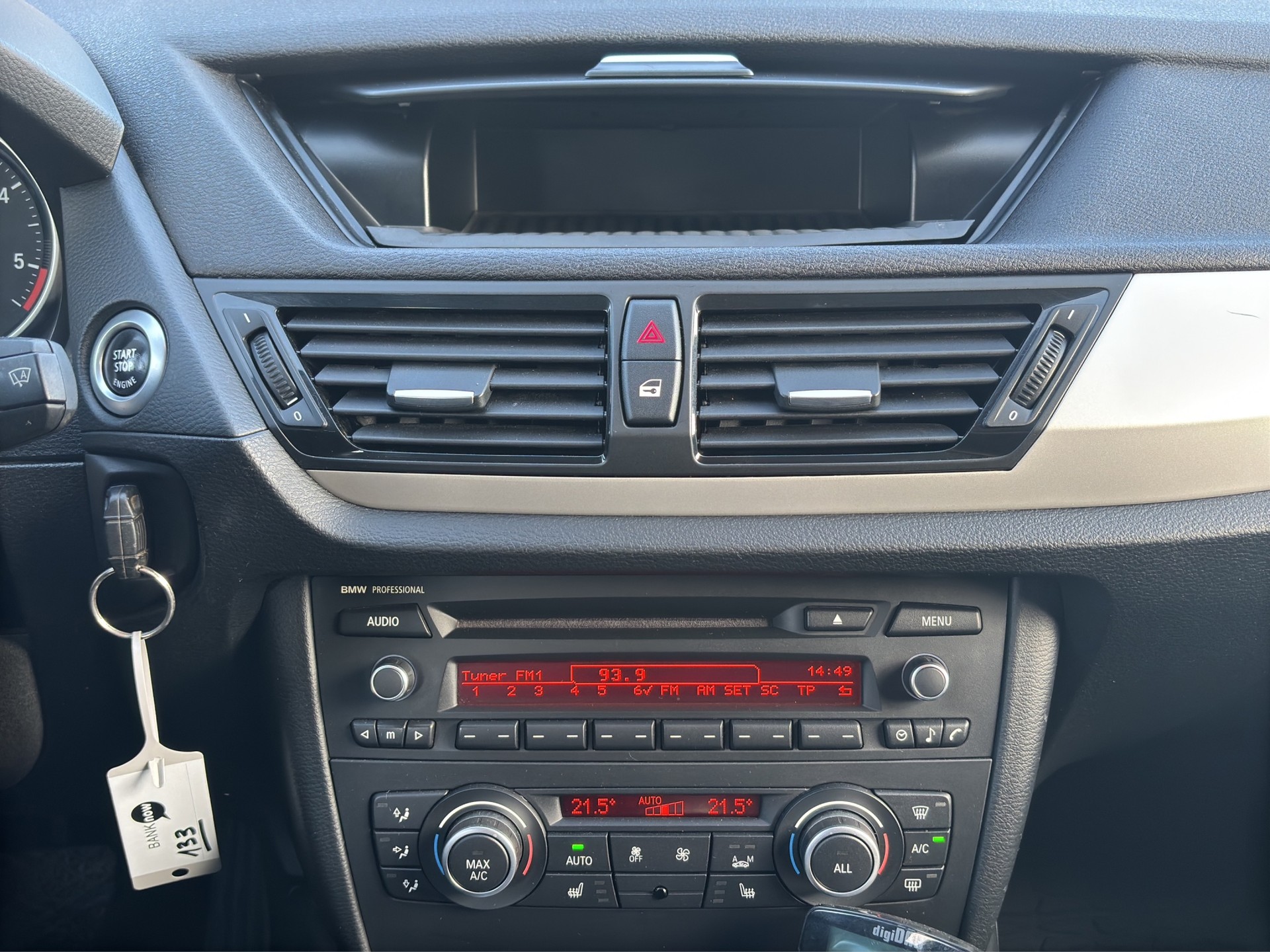 BMW X1 xDrive 20d Steptronic-image-15
