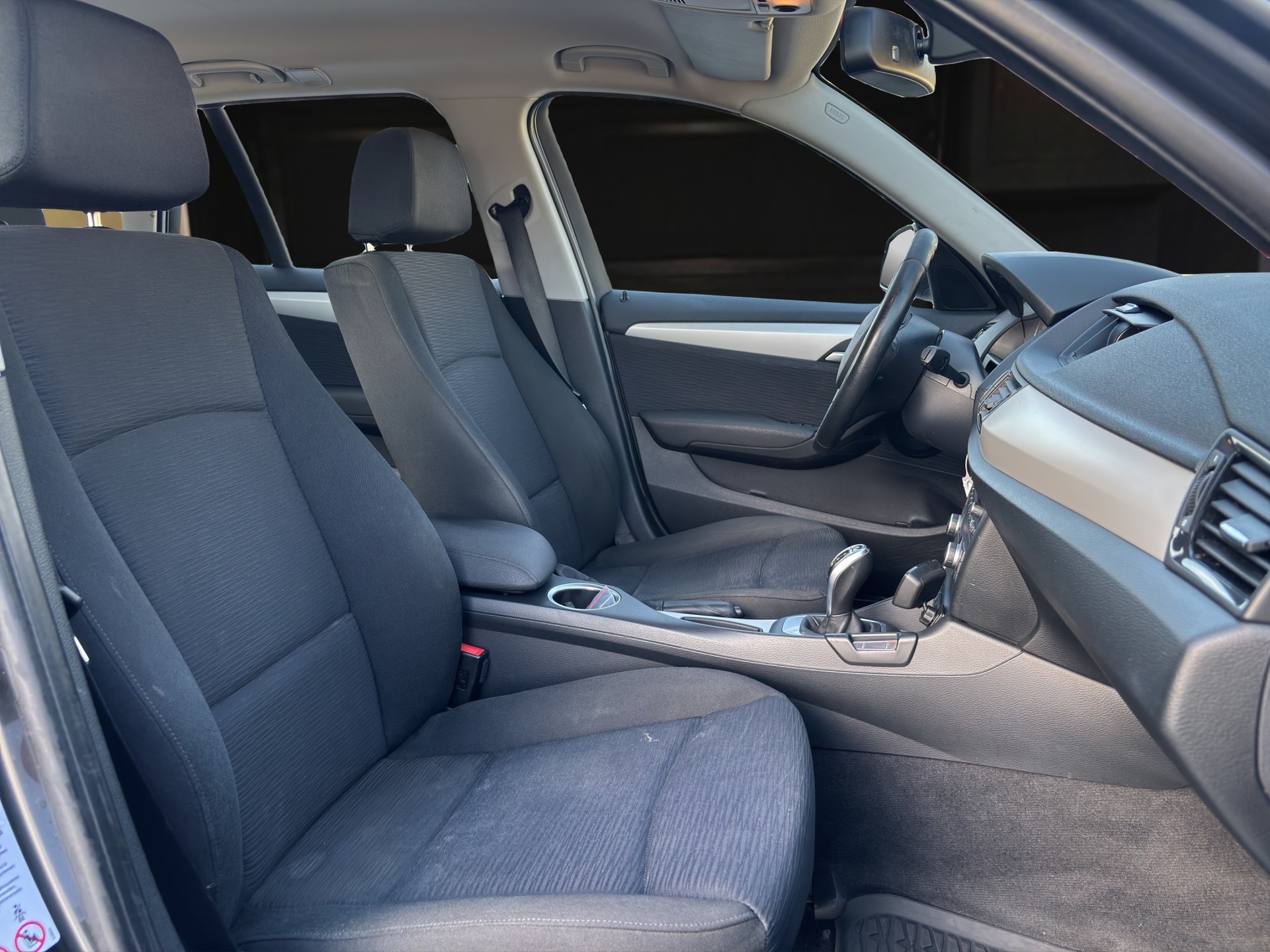 BMW X1 xDrive 20d Steptronic-image-9