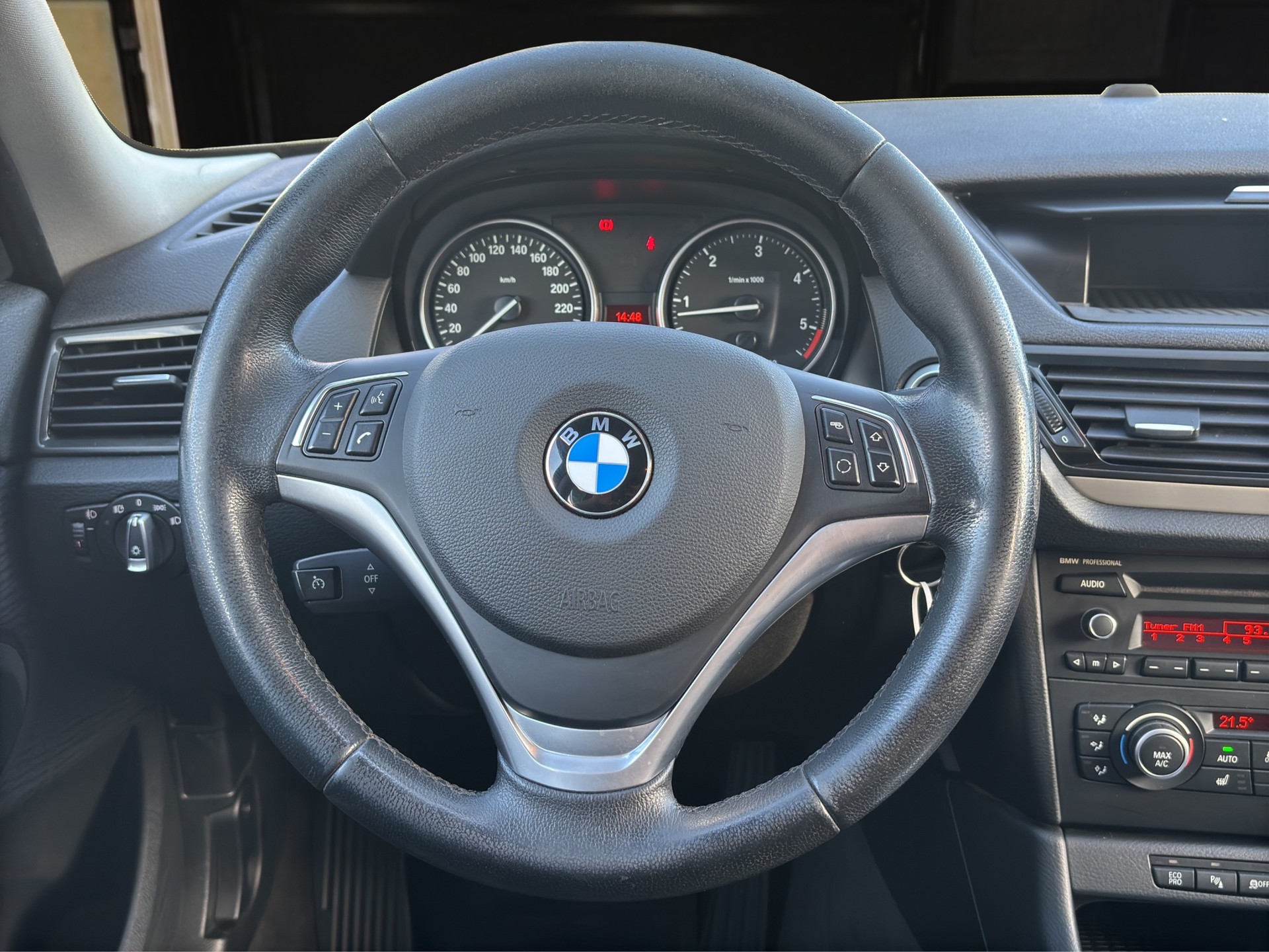 BMW X1 xDrive 20d Steptronic-image-11