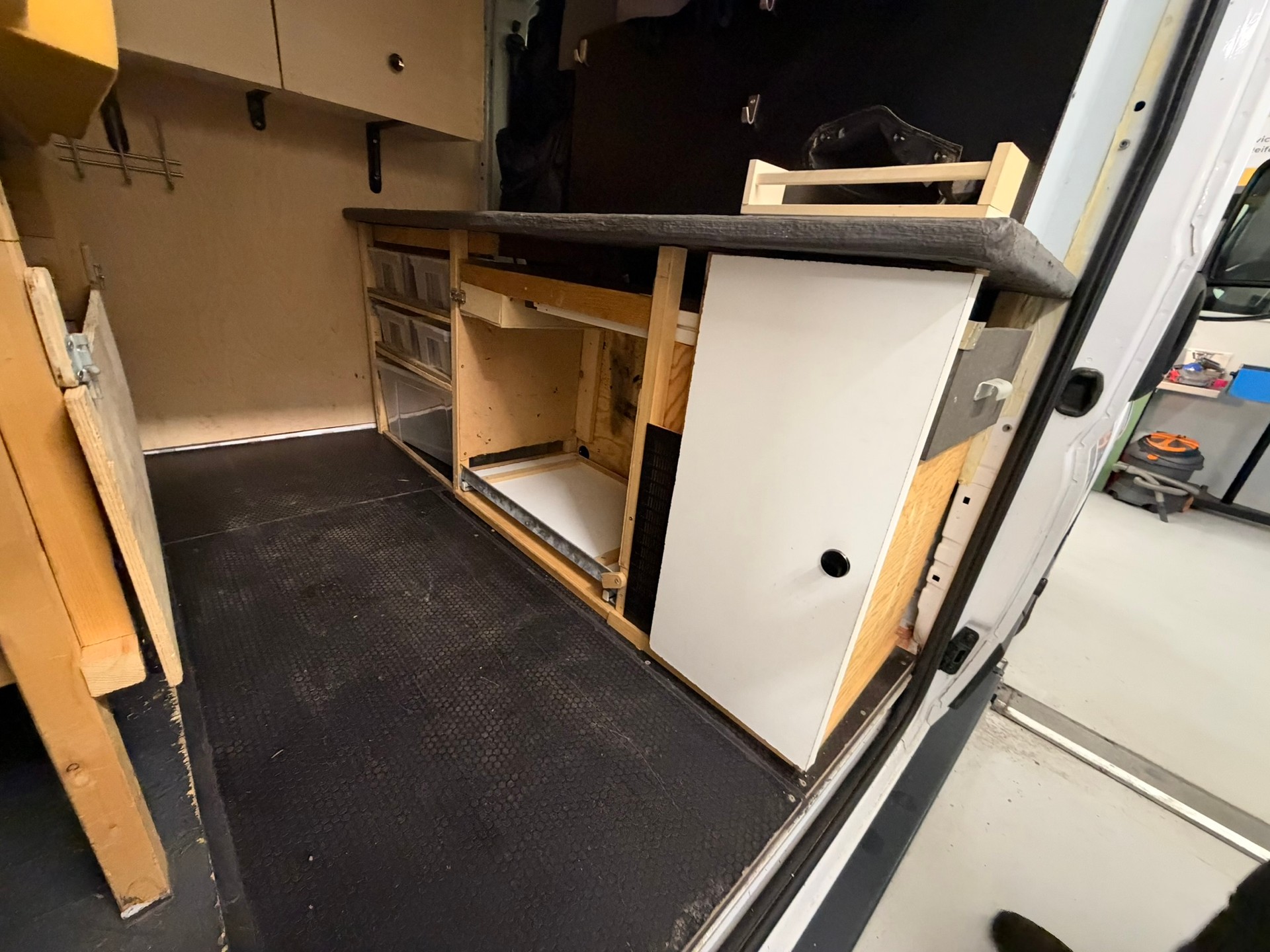 FIAT Ducato 30 2.0 MJ-image-17