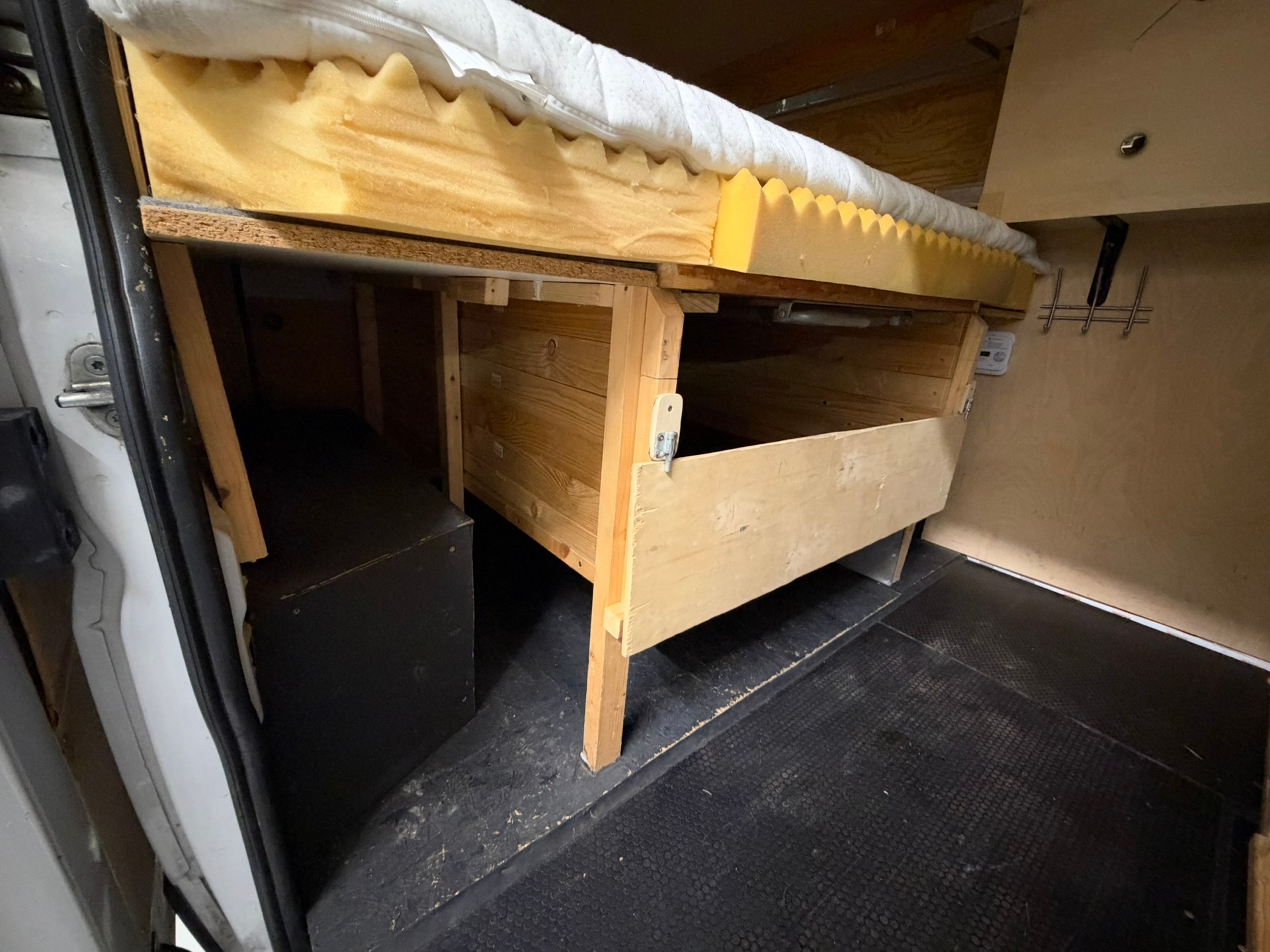 FIAT Ducato 30 2.0 MJ-image-16