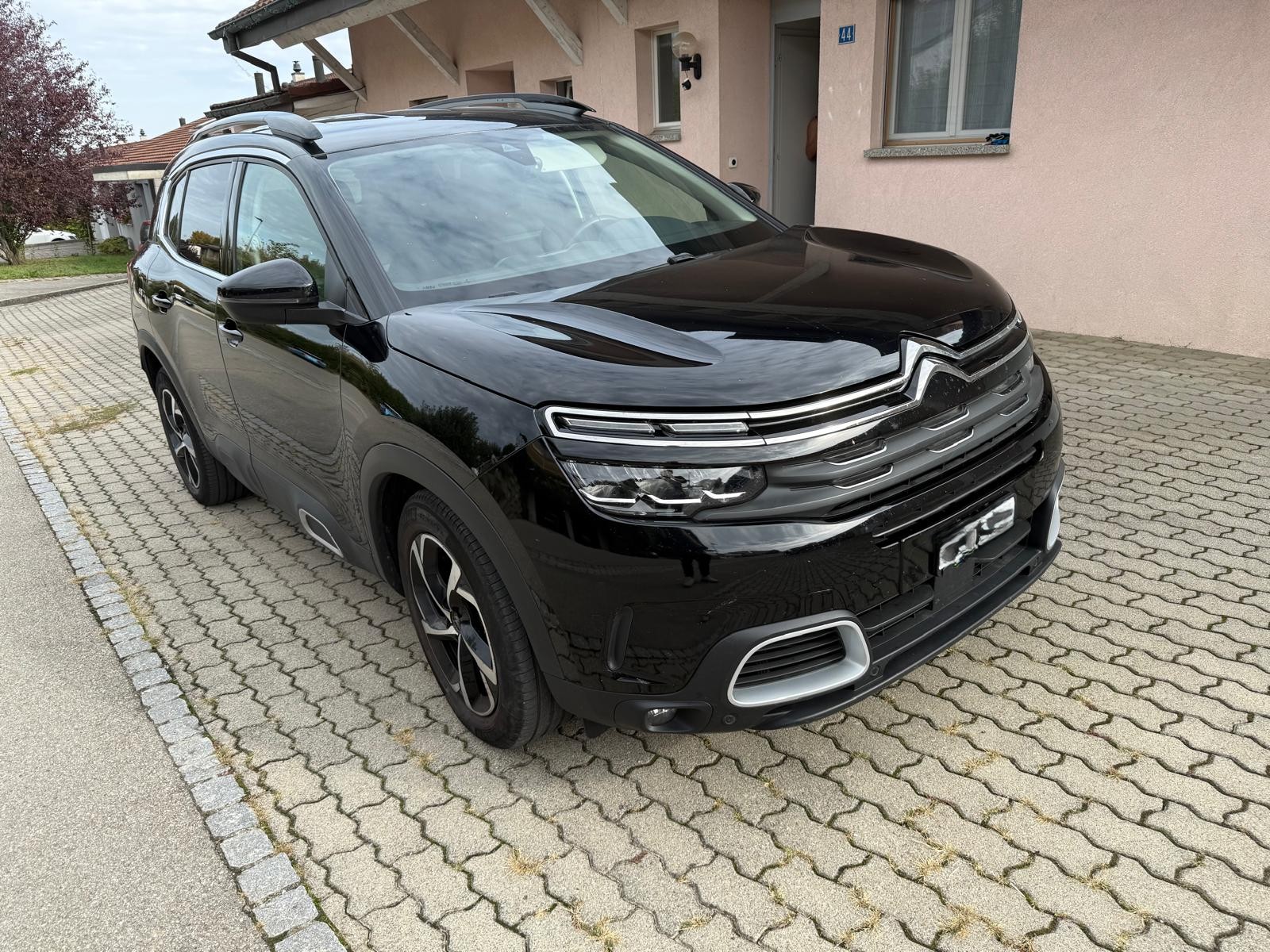 CITROEN 1.5 BlueHDi Swiss Edition-image-1