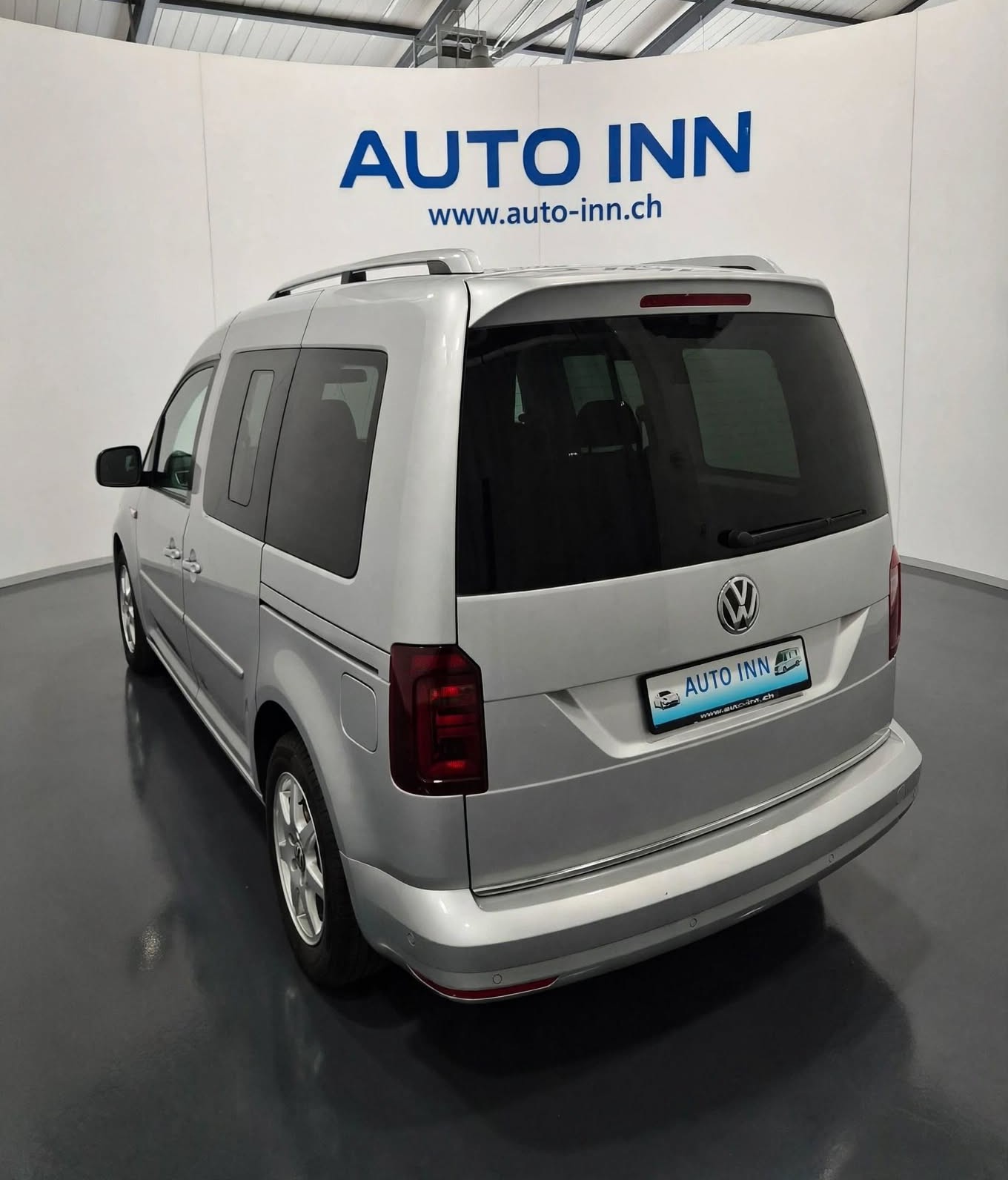 VW Caddy 1.2 TSI Generation Four - TURBO-image-2
