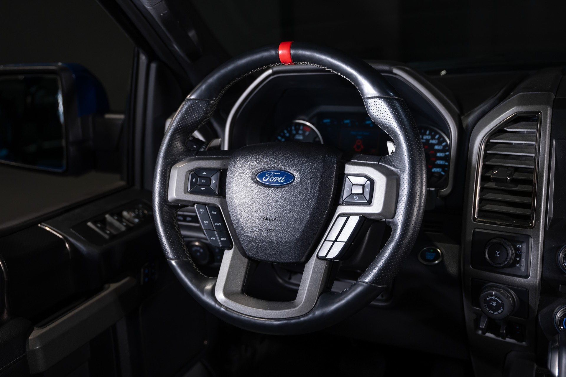 FORD F-150 Raptor CrewCab-image-23