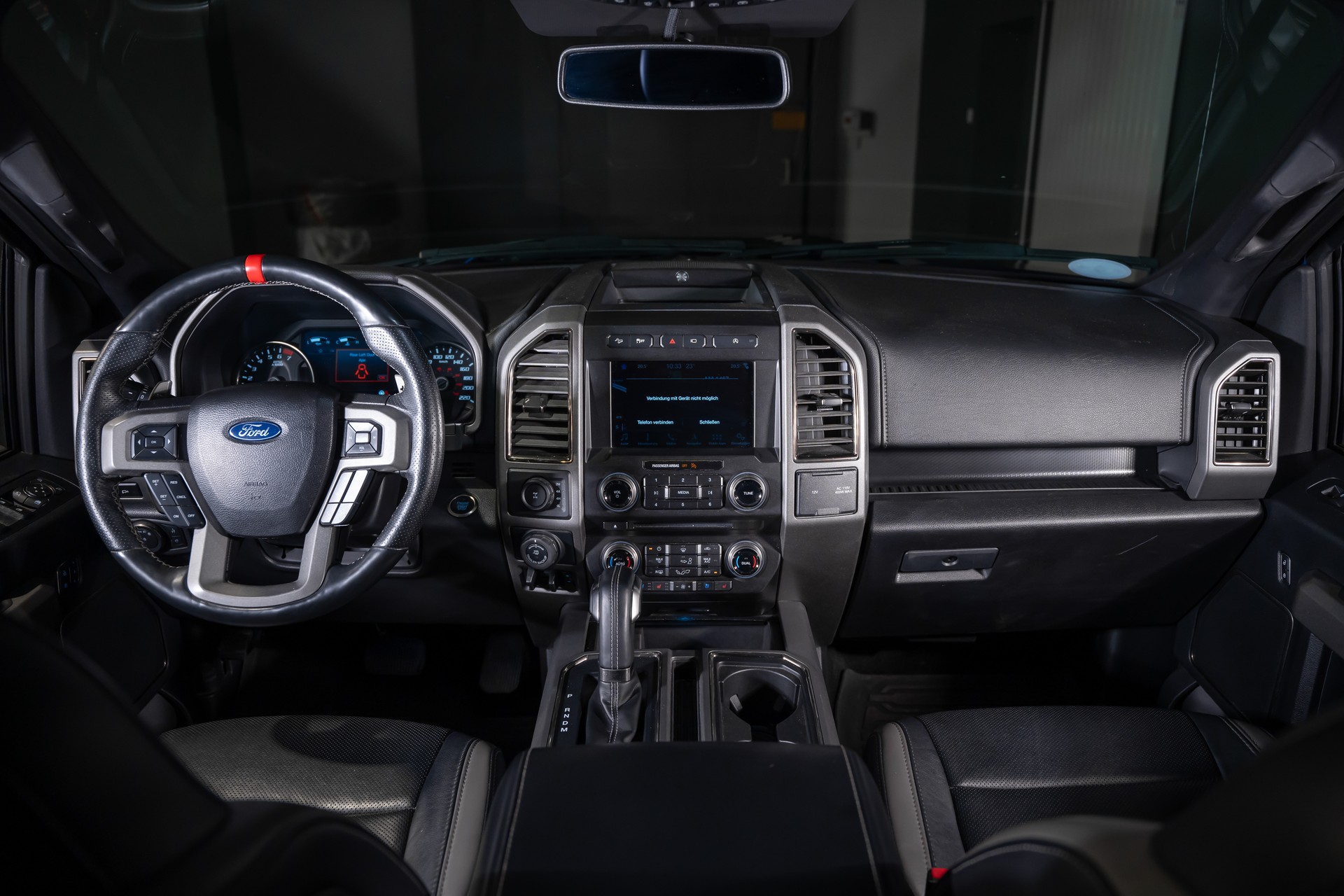 FORD F-150 Raptor CrewCab-image-22