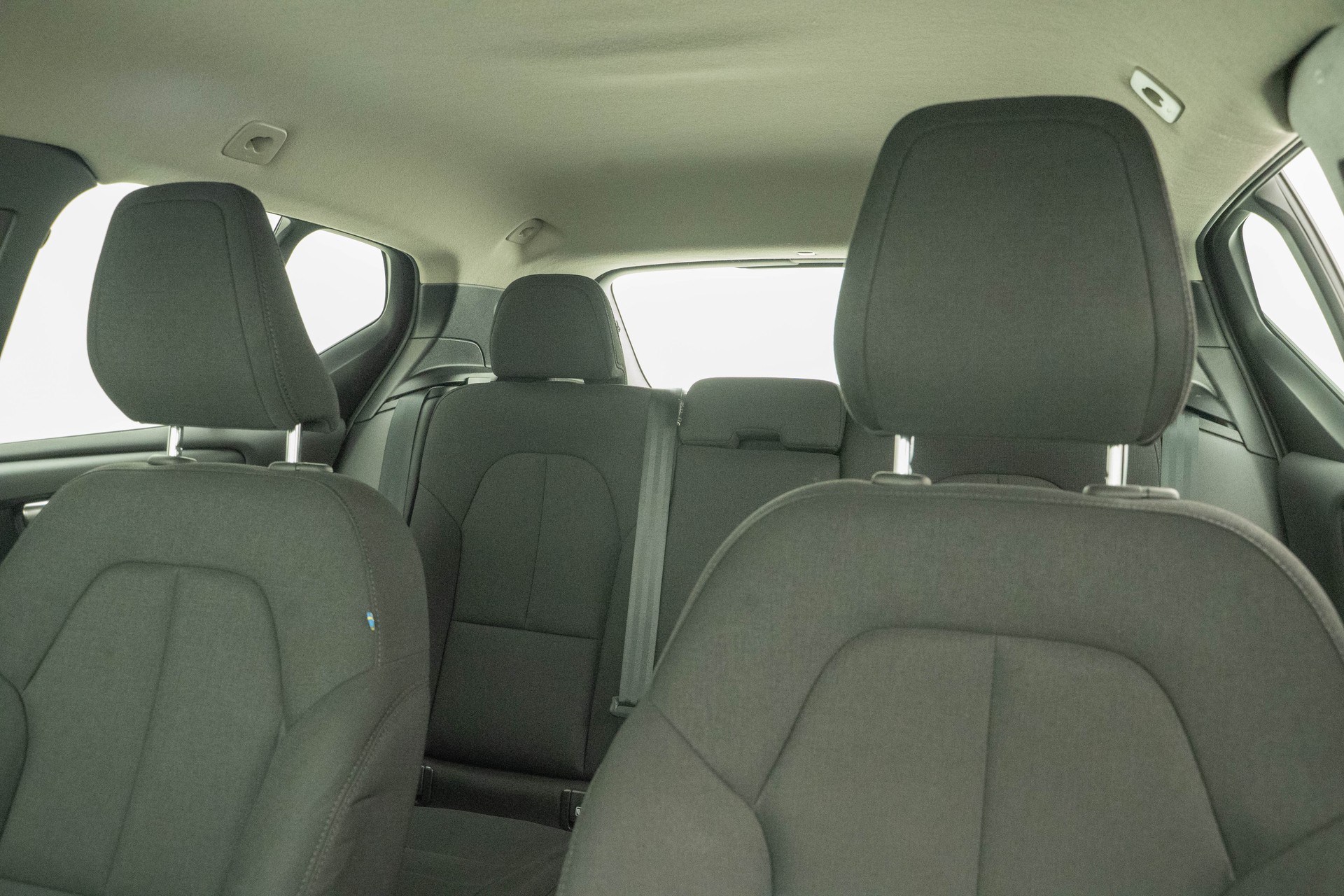 VOLVO XC40 1.5 T3 Momentum Light-image-9